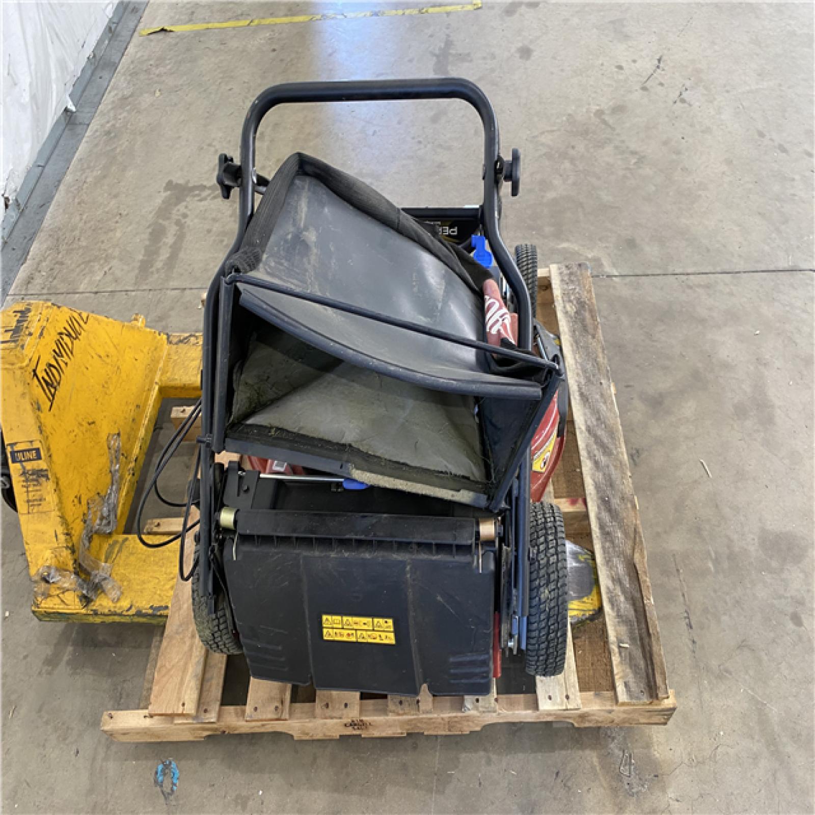 Houston Location - AS-IS TORO TimeCutter 30in Push Mower