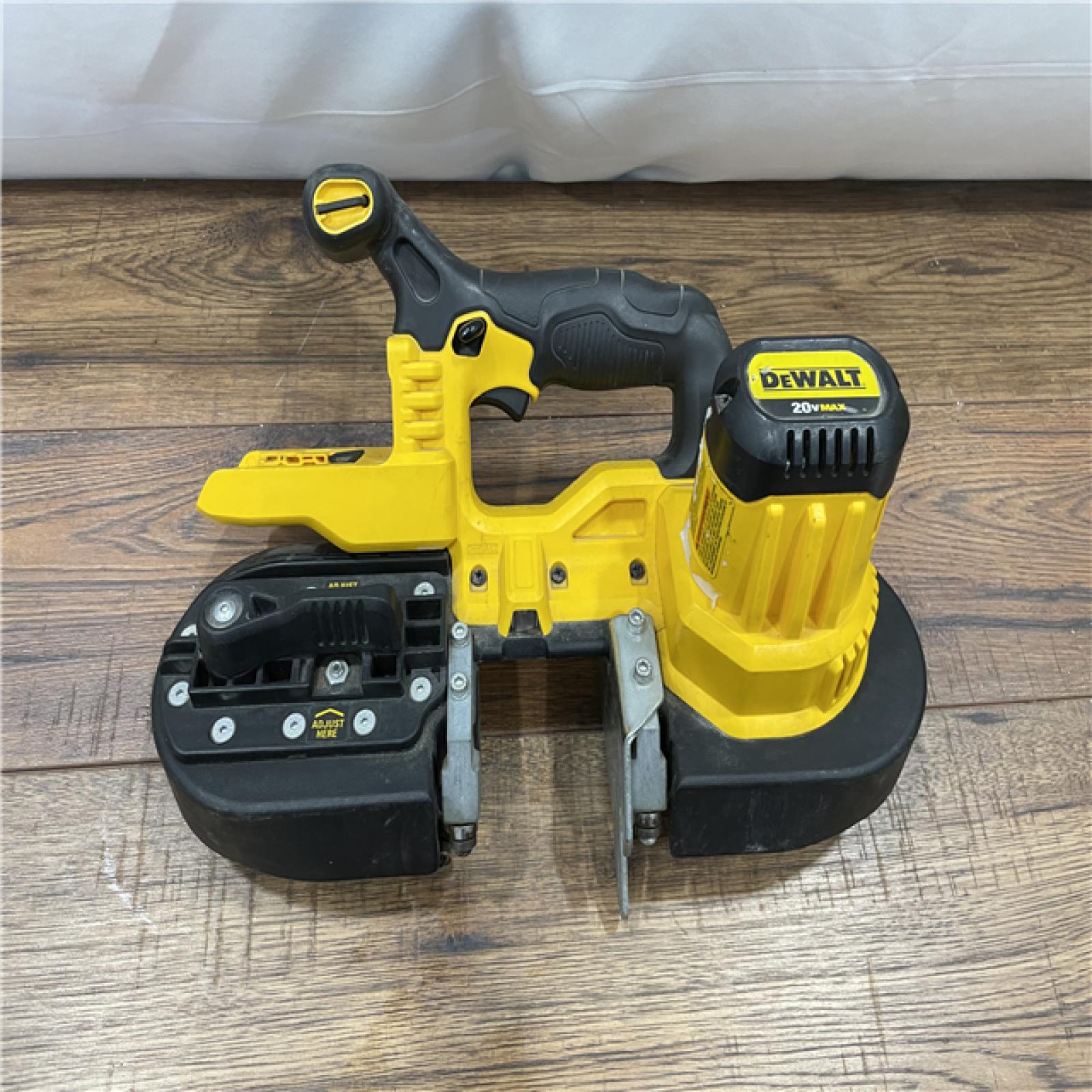 AS-IS DeWalt 20V MAX Cordless Lithium-Ion 15 in Band Saw (Tool Only)