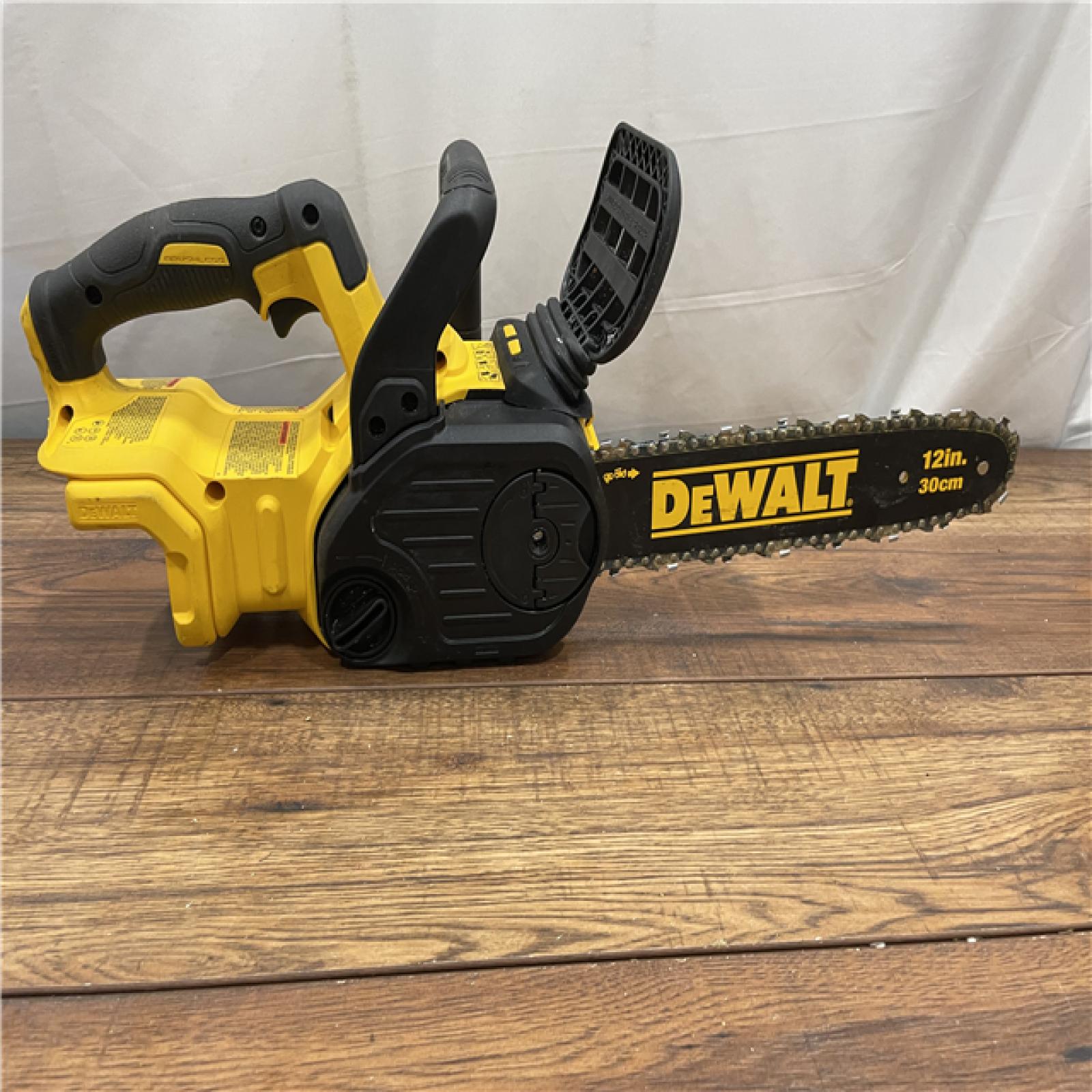 AS-IS Dewalt 7605686 12 in. 20V Battery Powered Chainsaw