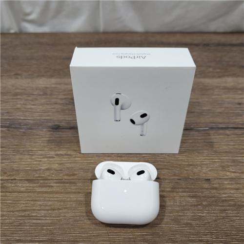 AS-IS Apple - AirPods (3rd generation) with Lightning Charging Case - White