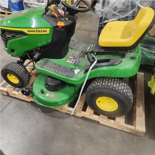 Dallas Location - As-Is John Deere S100 42-in 17.5-HP Gas Riding Lawn Mower