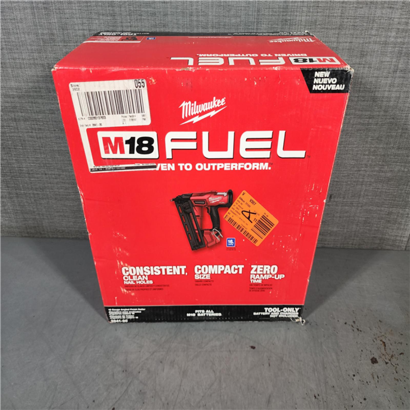 HOUSTON LOCATION - AS-IS Milwaukee 2841-20 18V Cordless Gen II 16 Gauge Angled Finish Nailer (Tool Only)