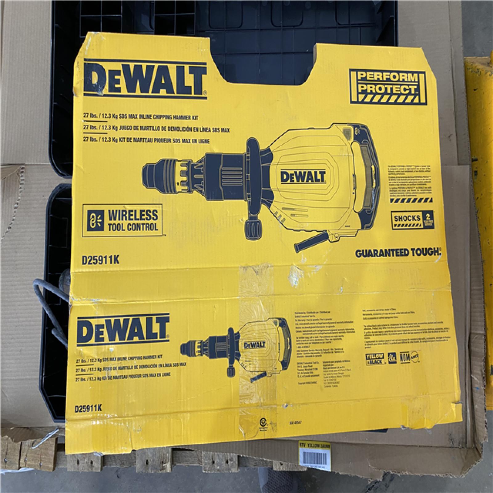 Houston Location AS IS - Dewalt 27 Ibs./12.3 Kg SDS Max Inline Chipping Hammer Kit