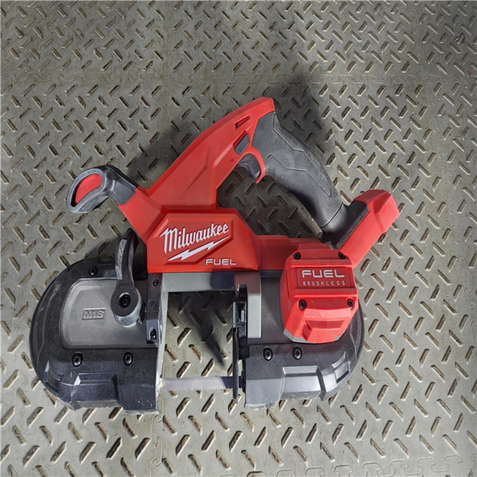 HOUSTON LOCATION - AS-IS Milwaukee M18 Fuel 3-1/4  18V Brushless Compact Band Saw 2829-20 (Bare Tool)