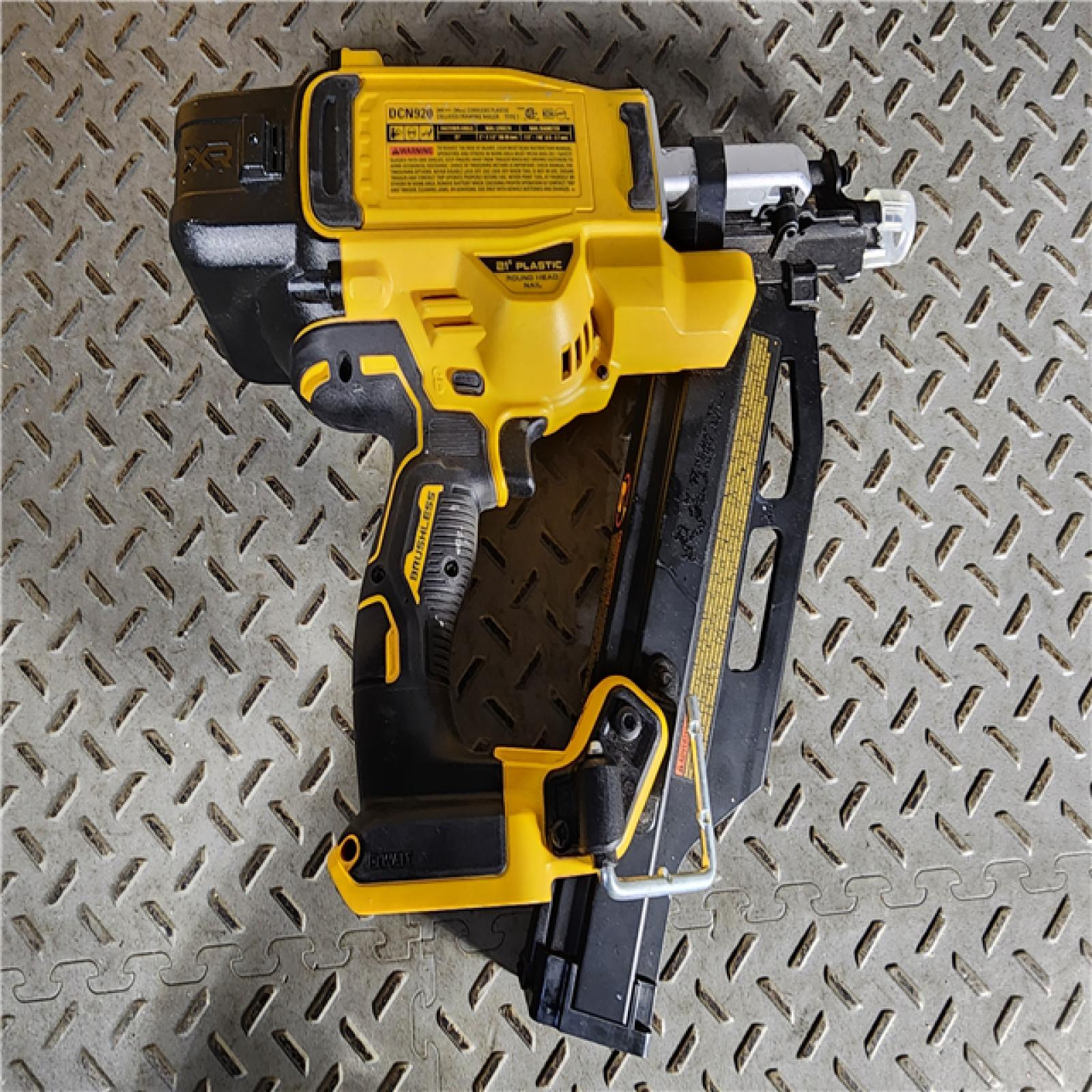 HOUSTON LOCATION - AS-IS 20-Volt 21° Cordless Framing Nailer (Tool-Only)