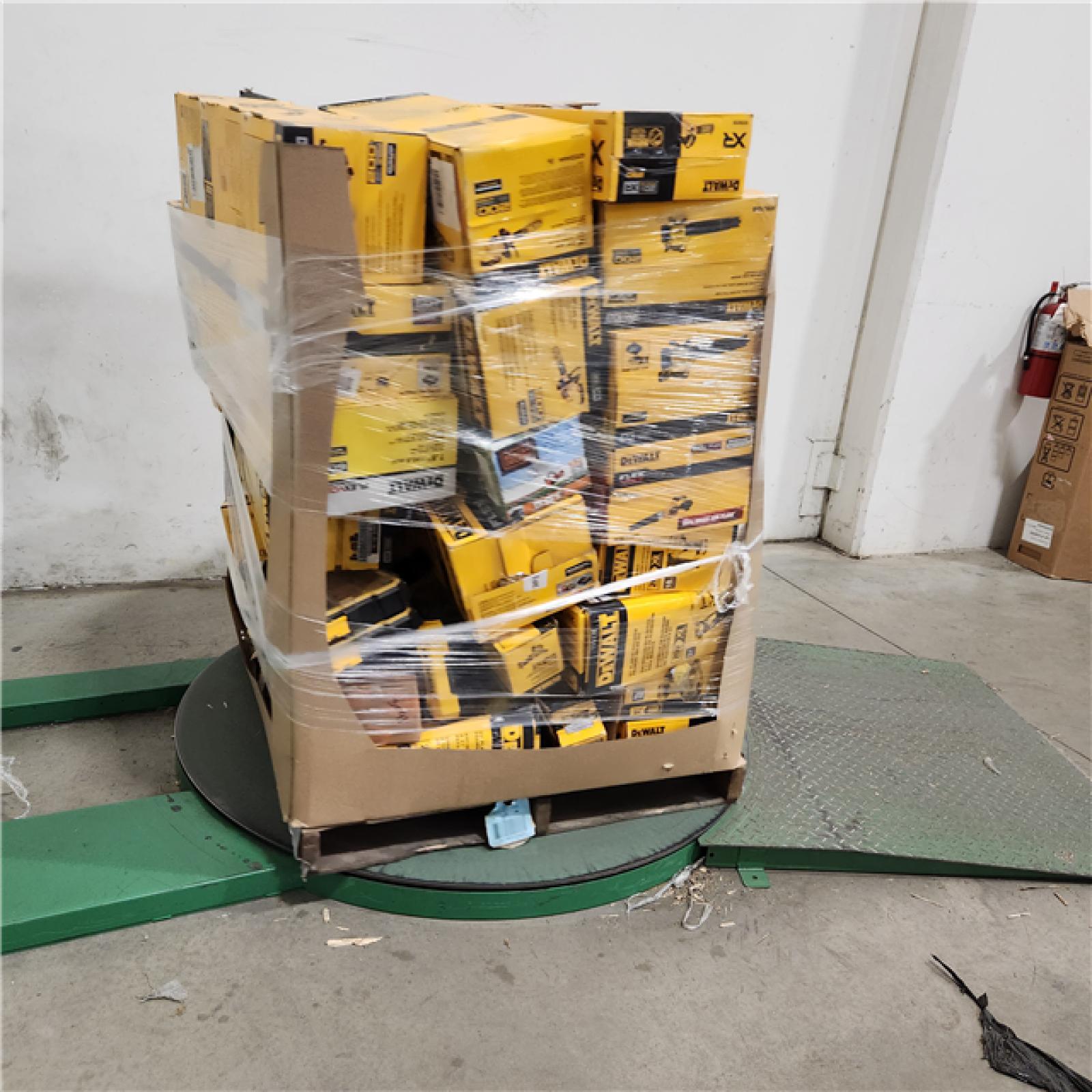 Dallas Location - As-Is DEWALT Tool Pallet