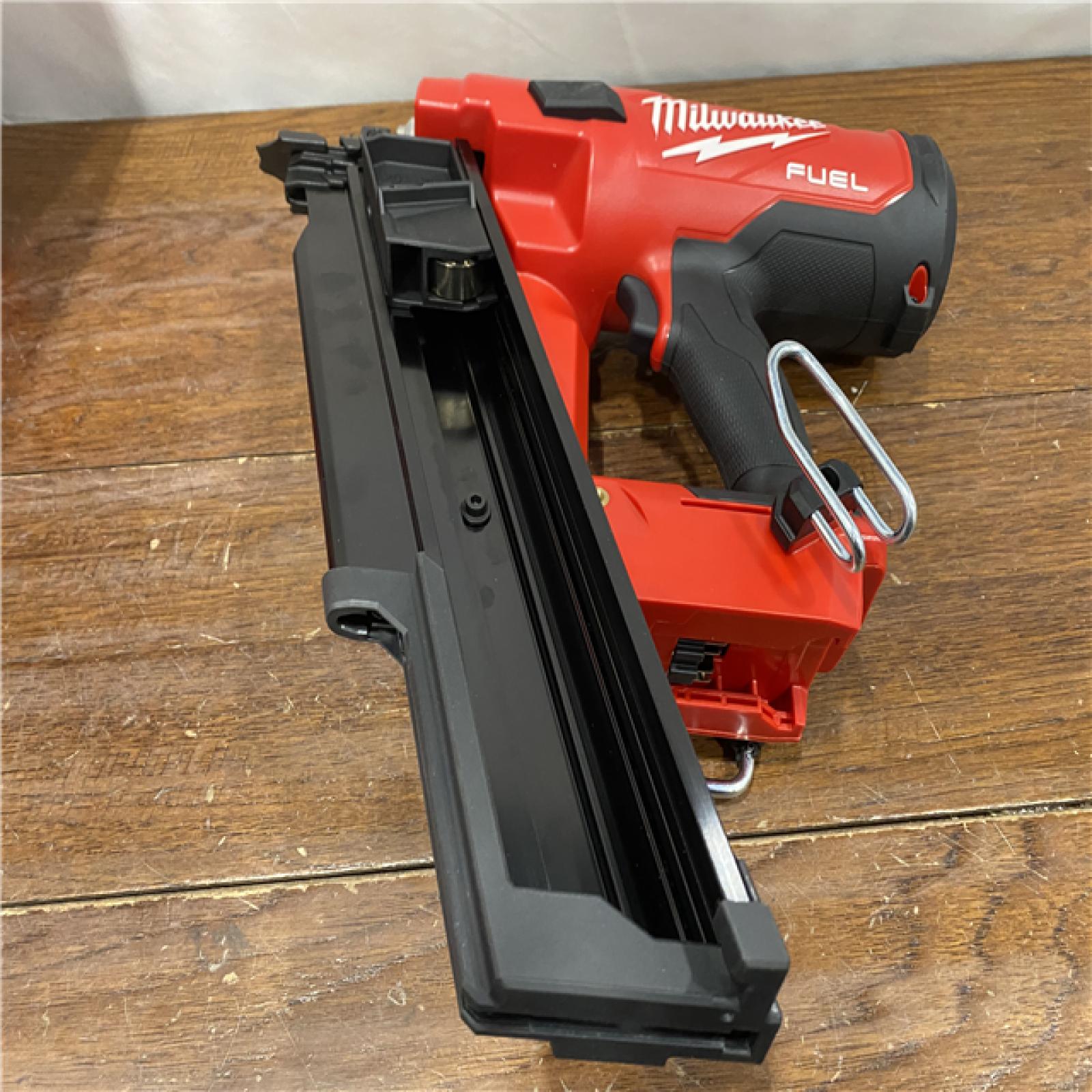 AS-ISMilwaukee 2744-20 M18 FUEL 21-Degree Cordless Framing Nailer (Tool Only)