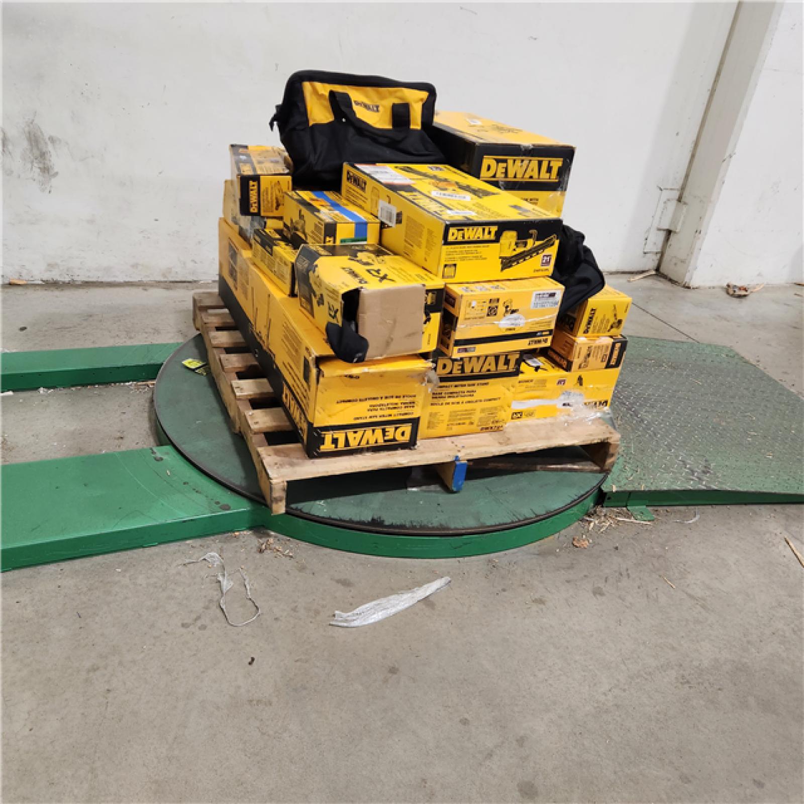 Dallas Location - As-Is DEWALT Tool Pallet