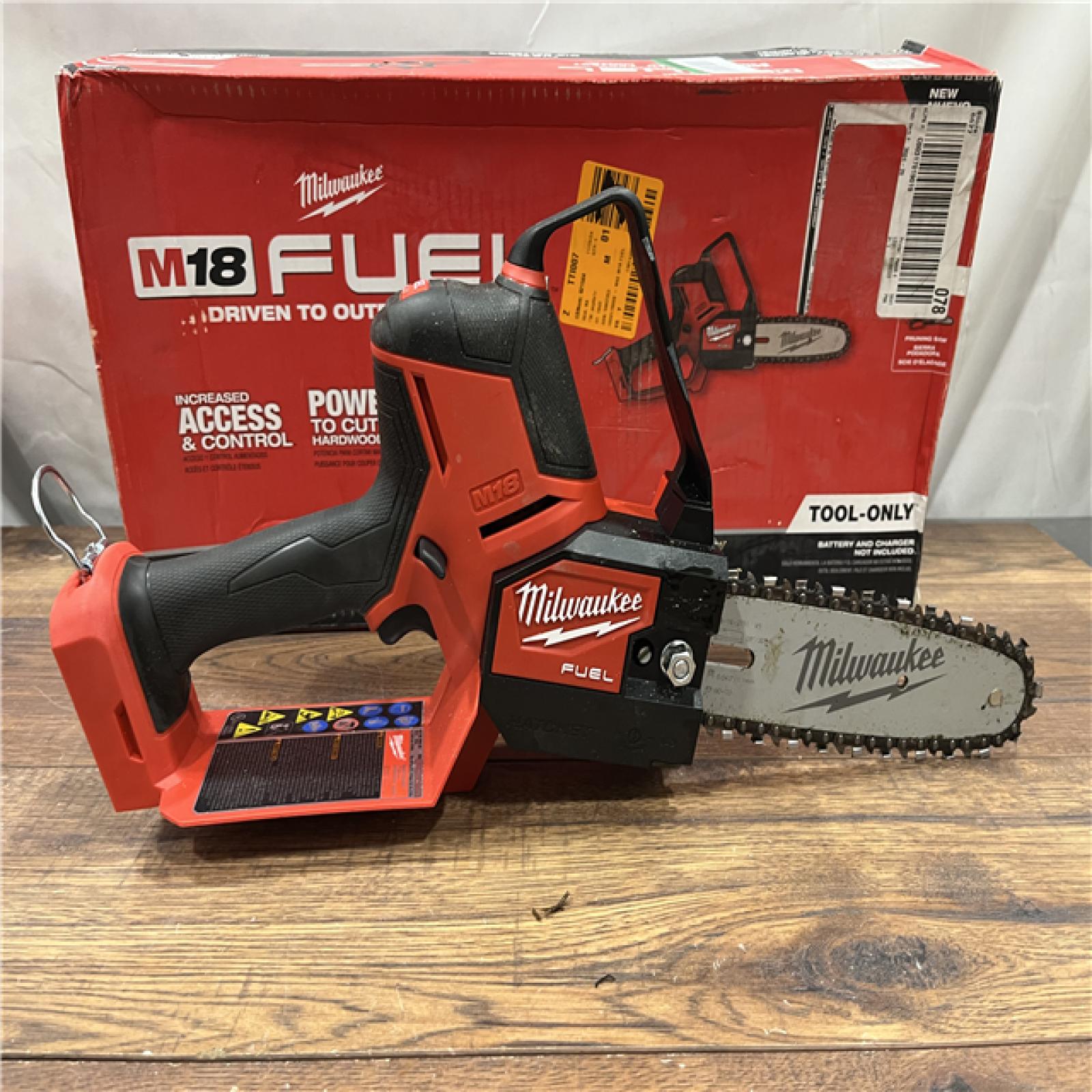 AS-IS Milwaukee M18 Fuel Hatchet 8  Pruning Saw Bare Tool