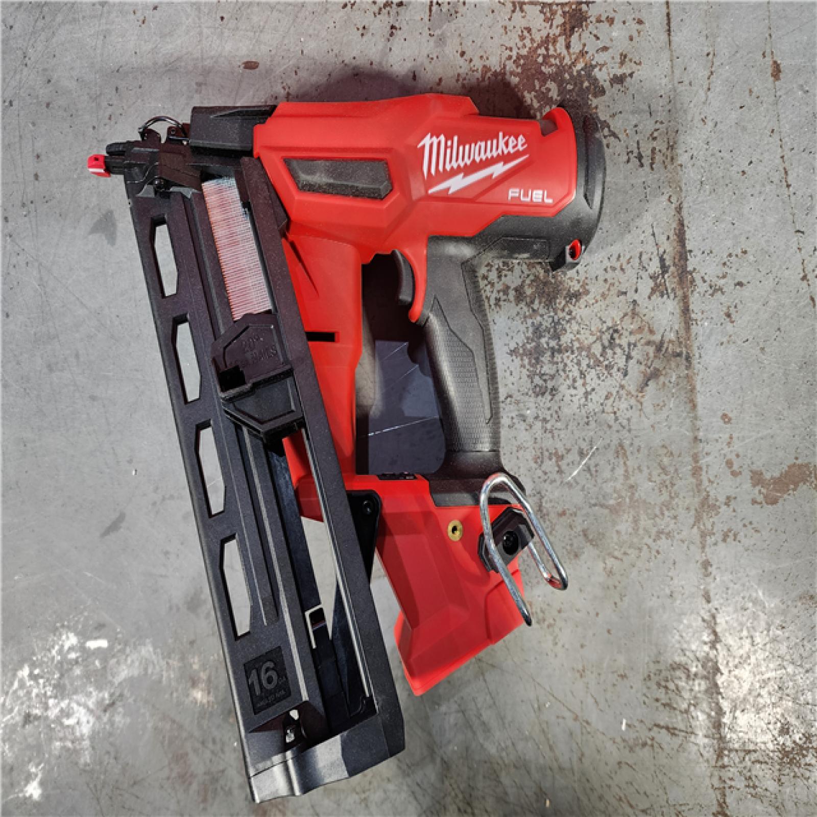 HOUSTON LOCATION - AS-IS Milwaukee 2841-20 18V Cordless Gen II 16 Gauge Angled Finish Nailer (Tool Only)