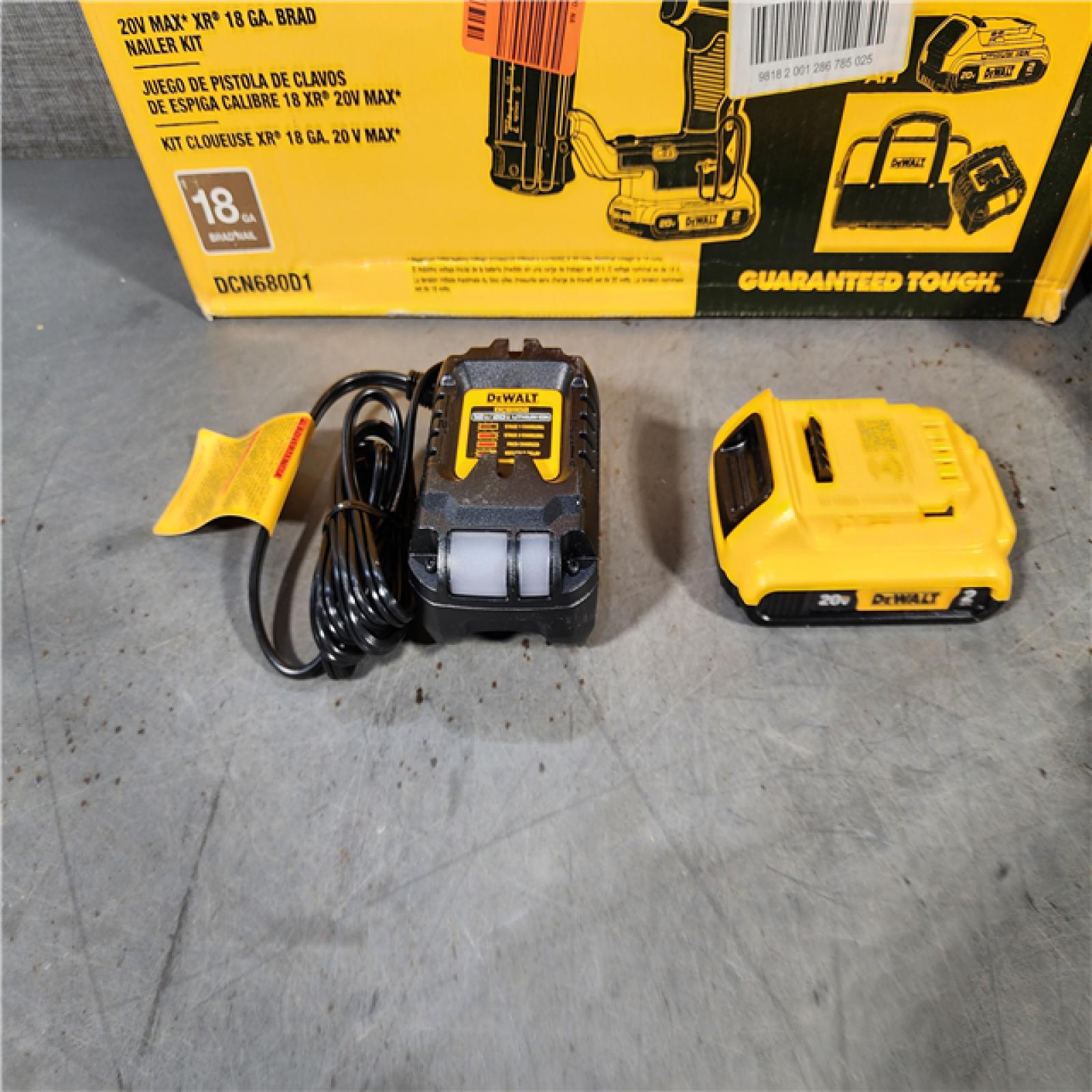 HOUSTON LOCATION - AS-IS DEWALT 20V MAX XR 18 Gauge Brad Nailer Kit