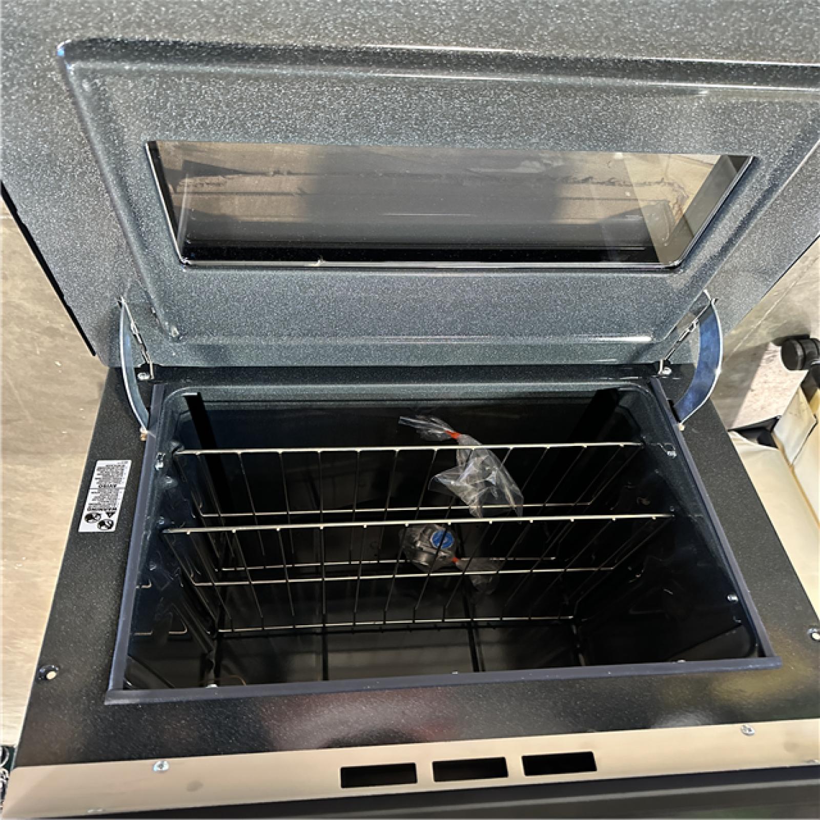 California AS-IS SUMMIT Wall Oven in Black Model TTM7212DK