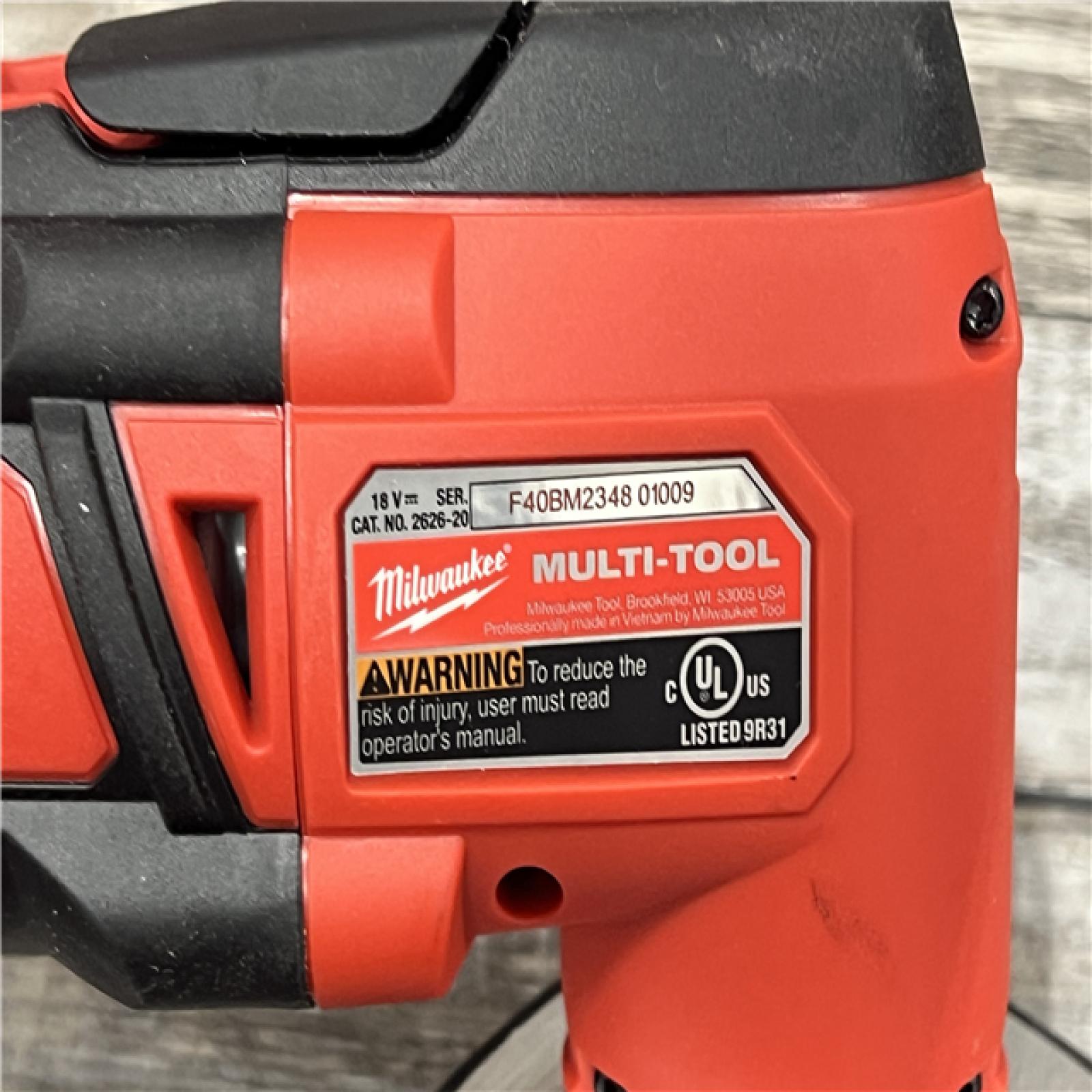 AS-IS MILWAUKEE M18 18-Volt Lithium-Ion Cordless Combo Kit 7-Tool with 2-Batteries, Charger and Tool Bag