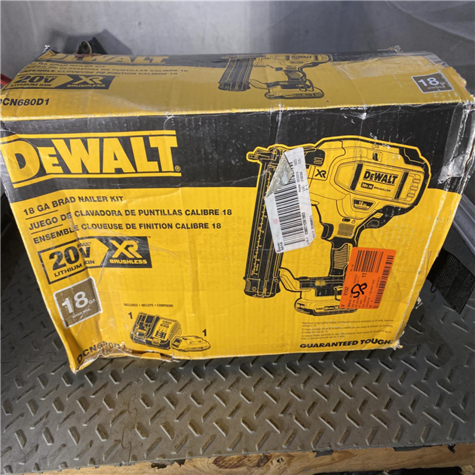 Houston location AS-IS DEWALT 20V MAX XR 18 Gauge Brad Nailer Kit