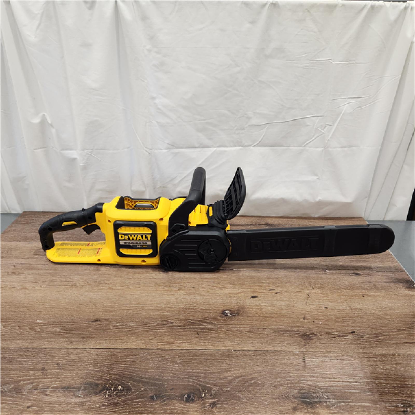 AS-IS DeWalt FLEXVOLT 60V MAX Lithium-Ion Brushless Cordless 16in. Chainsaw Kit