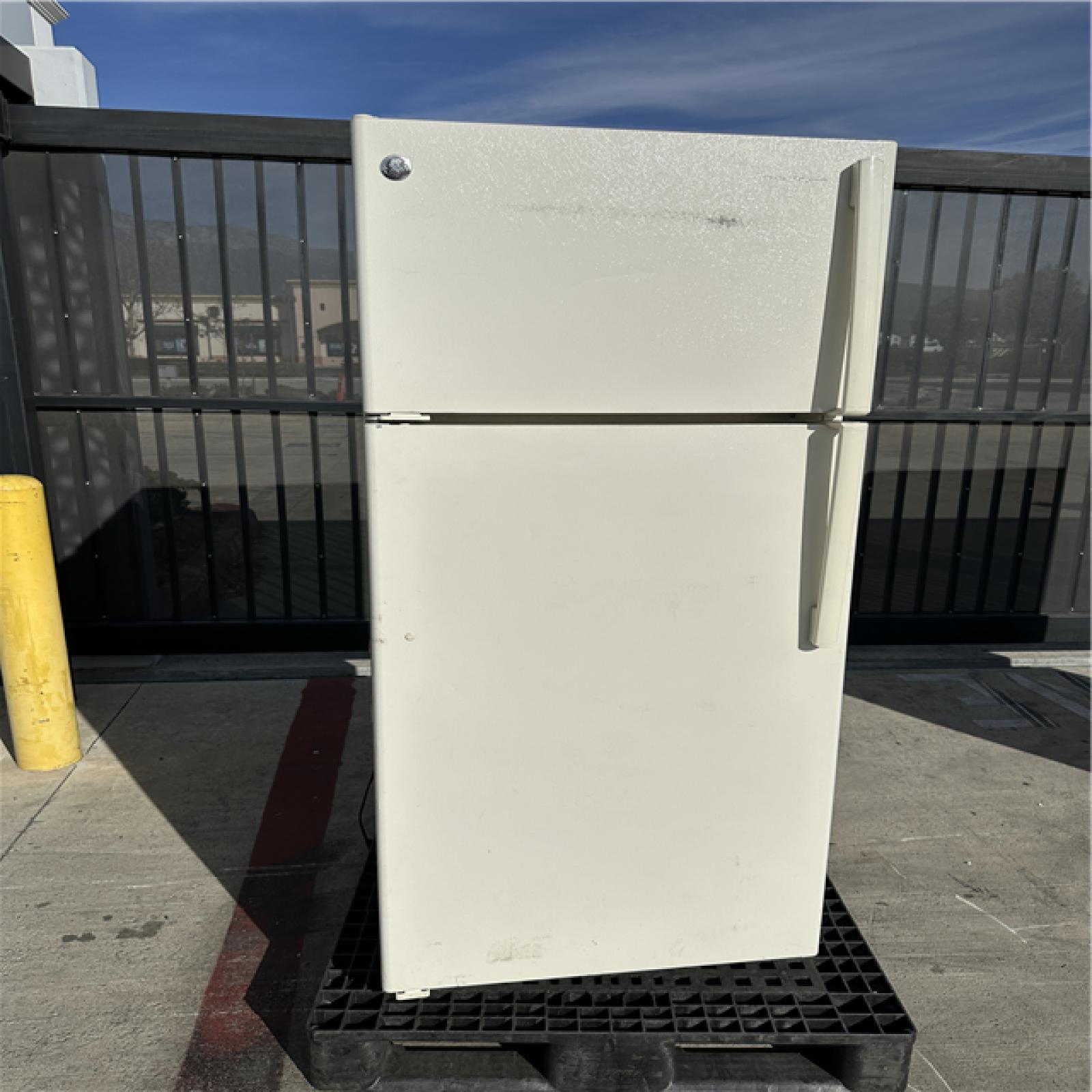 California AS-IS General Electirc Refrigerator Model #GTE18GTHERCC