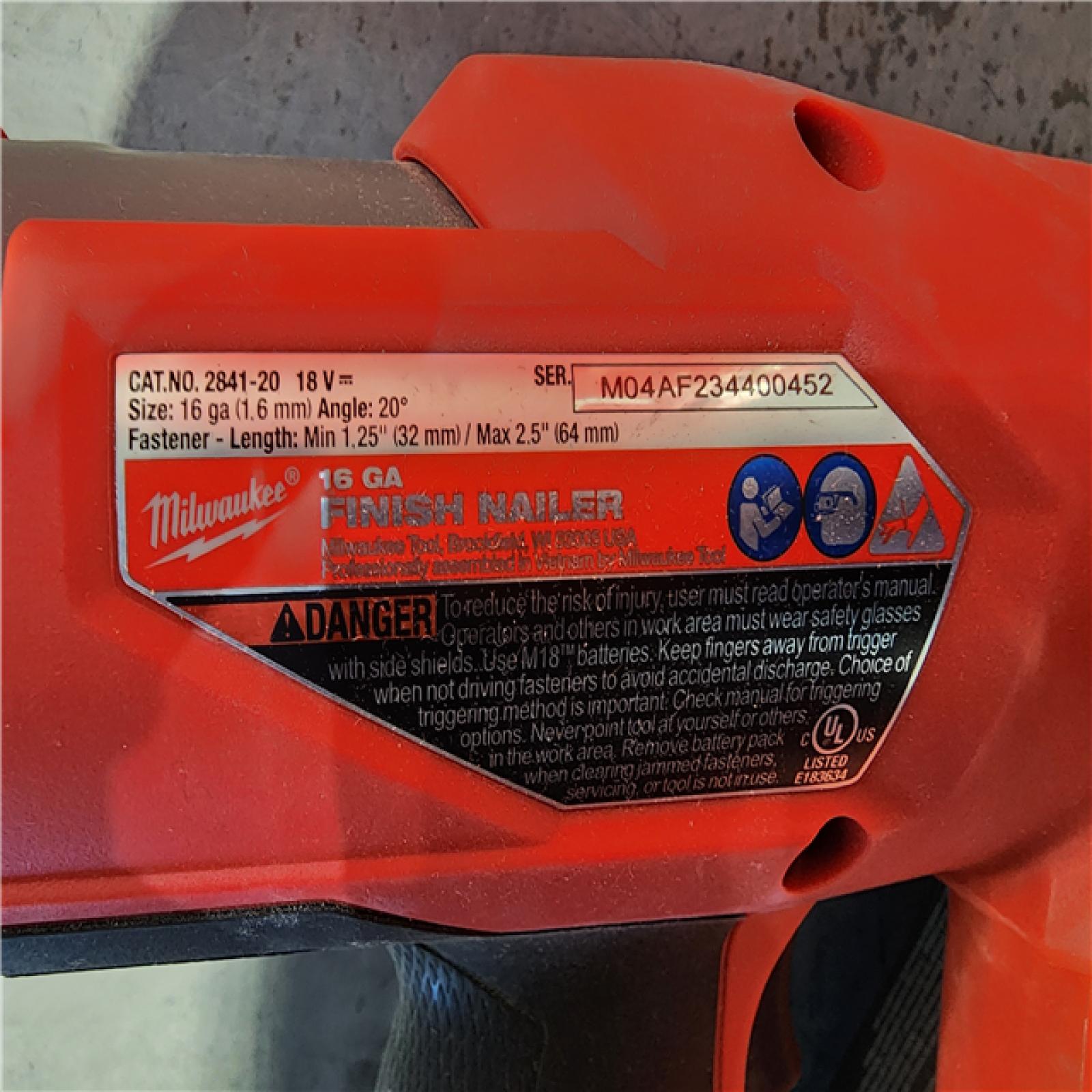 HOUSTON LOCATION - AS-IS Milwaukee 2841-20 18V Cordless Gen II 16 Gauge Angled Finish Nailer (Tool Only)