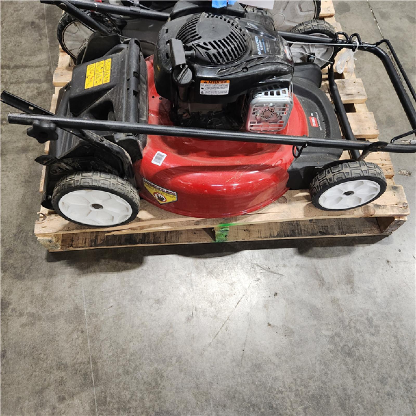 DALLAS LOCATION - AS-IS Toro Recycler 21 in. Briggs and Stratton Low Wheel RWD Gas Walk Behind Self Propelled Lawn Mower with Bagger