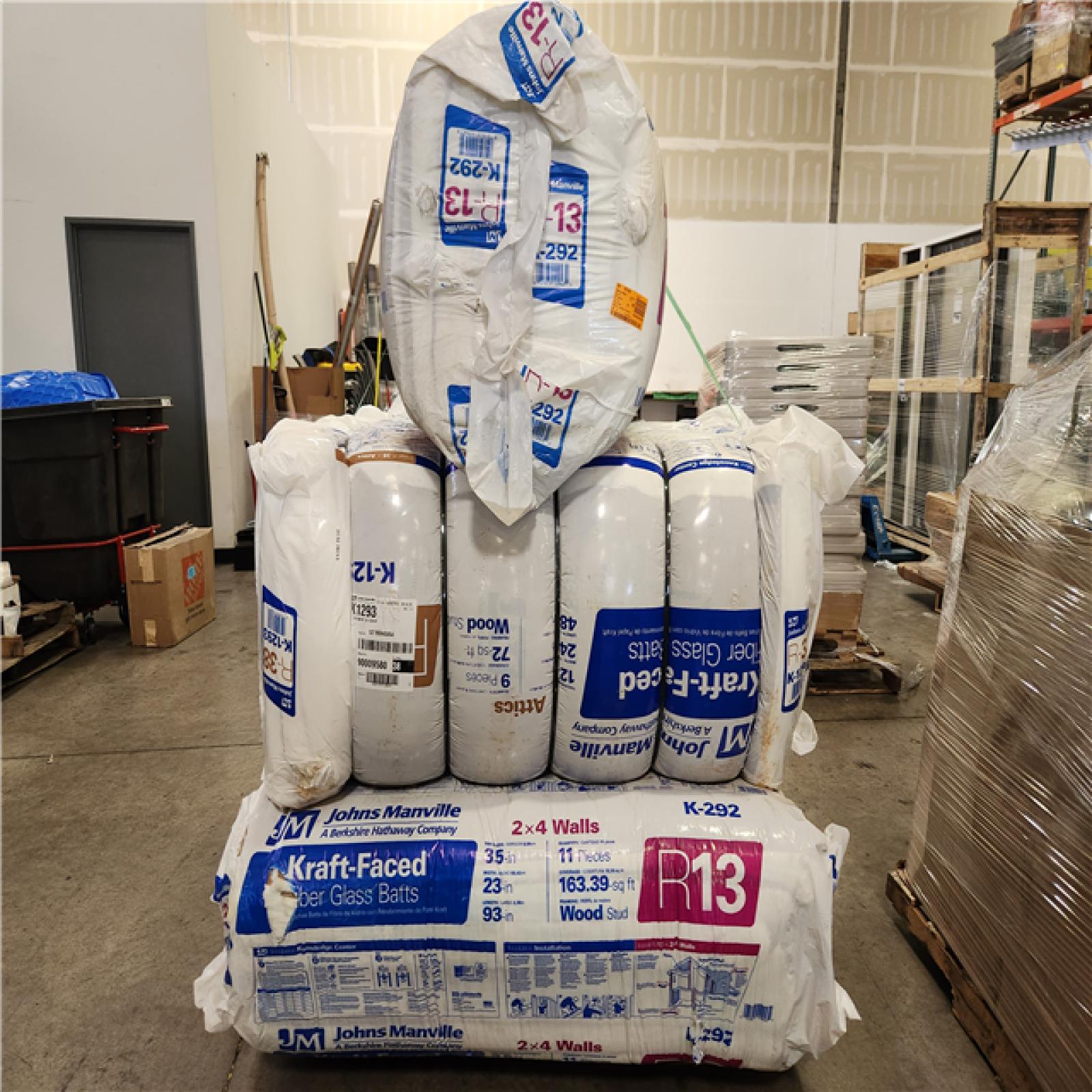 Phoenix Location Johns Manville R- 13 Wall Kraft faced Fiberglass Batt Insulation (816-sq ft 5 Bags) ( 23-in W x 93-in L)