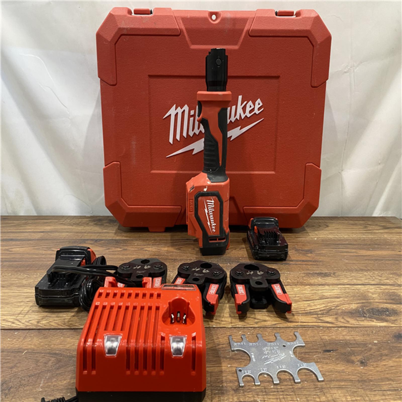 AS-IS M18 18V Lithium-Ion Cordless Short Throw Press Tool Kit with 3 PEX Crimp Jaws (2) 2.0 Ah Batteries and Charger