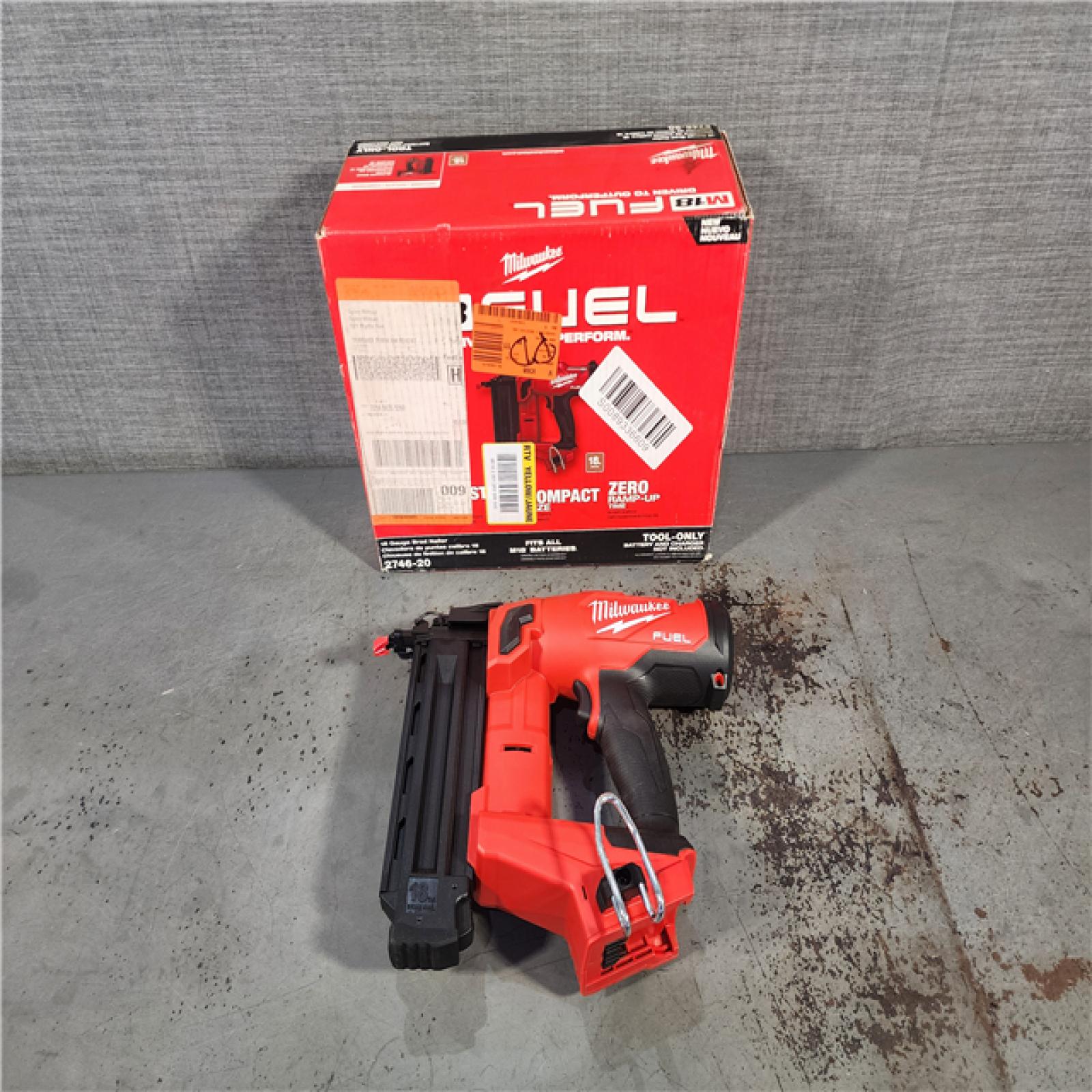 HOUSTON LOCATION - AS-IS (APPEARS LIKE NEW) Milwaukee M18 Fuel 18V Brushless 18-Gauge Brad Nailer 2746-20 (Bare Tool)