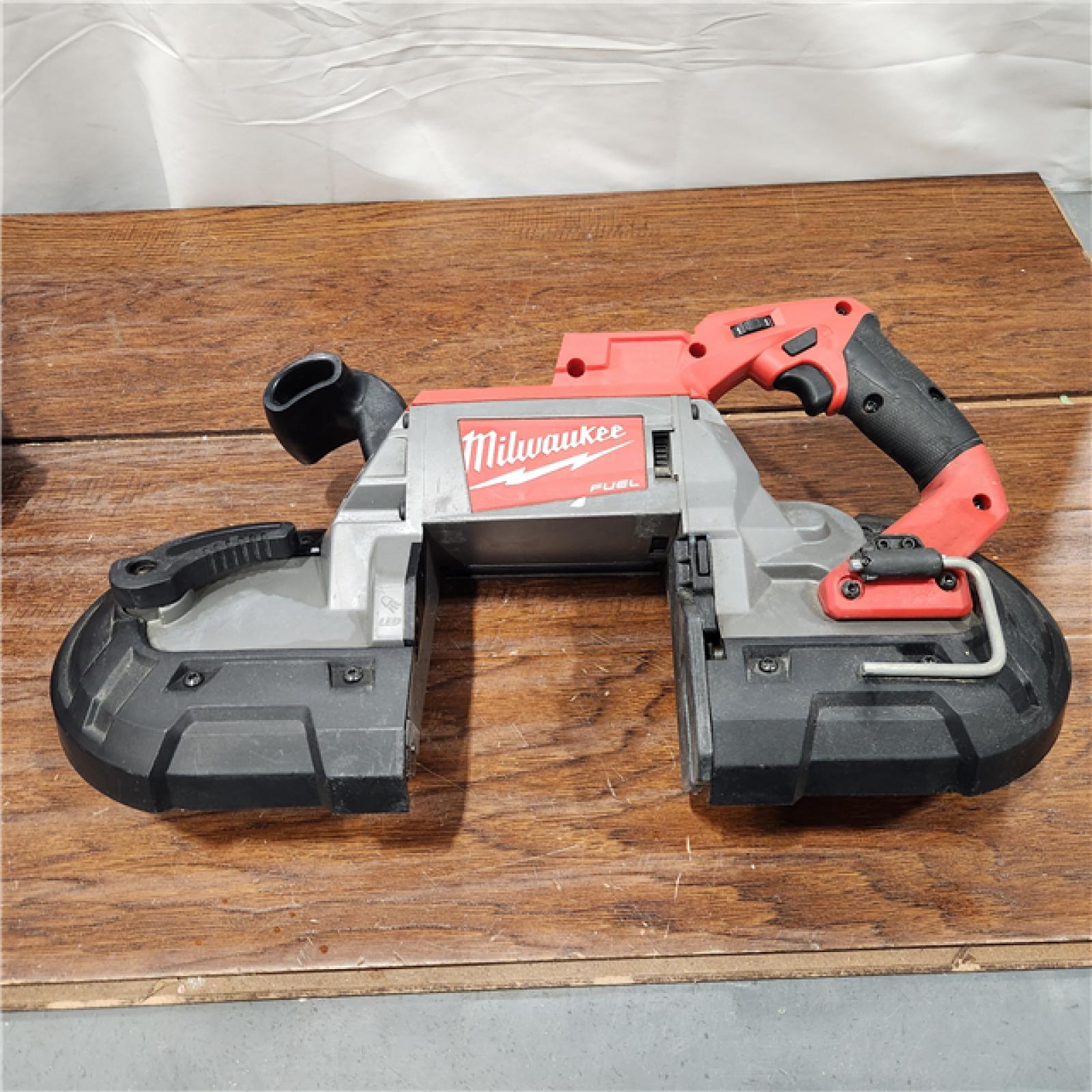 AS-IS Milwaukee 2729-20 - M18 Fuel 18V Cordless Brushless Band Saw Bare Tool