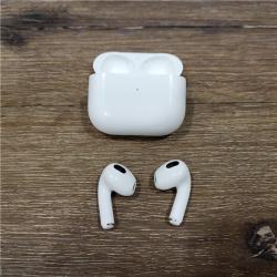 AS-IS Apple - AirPods (3rd generation) with Lightning Charging Case - White