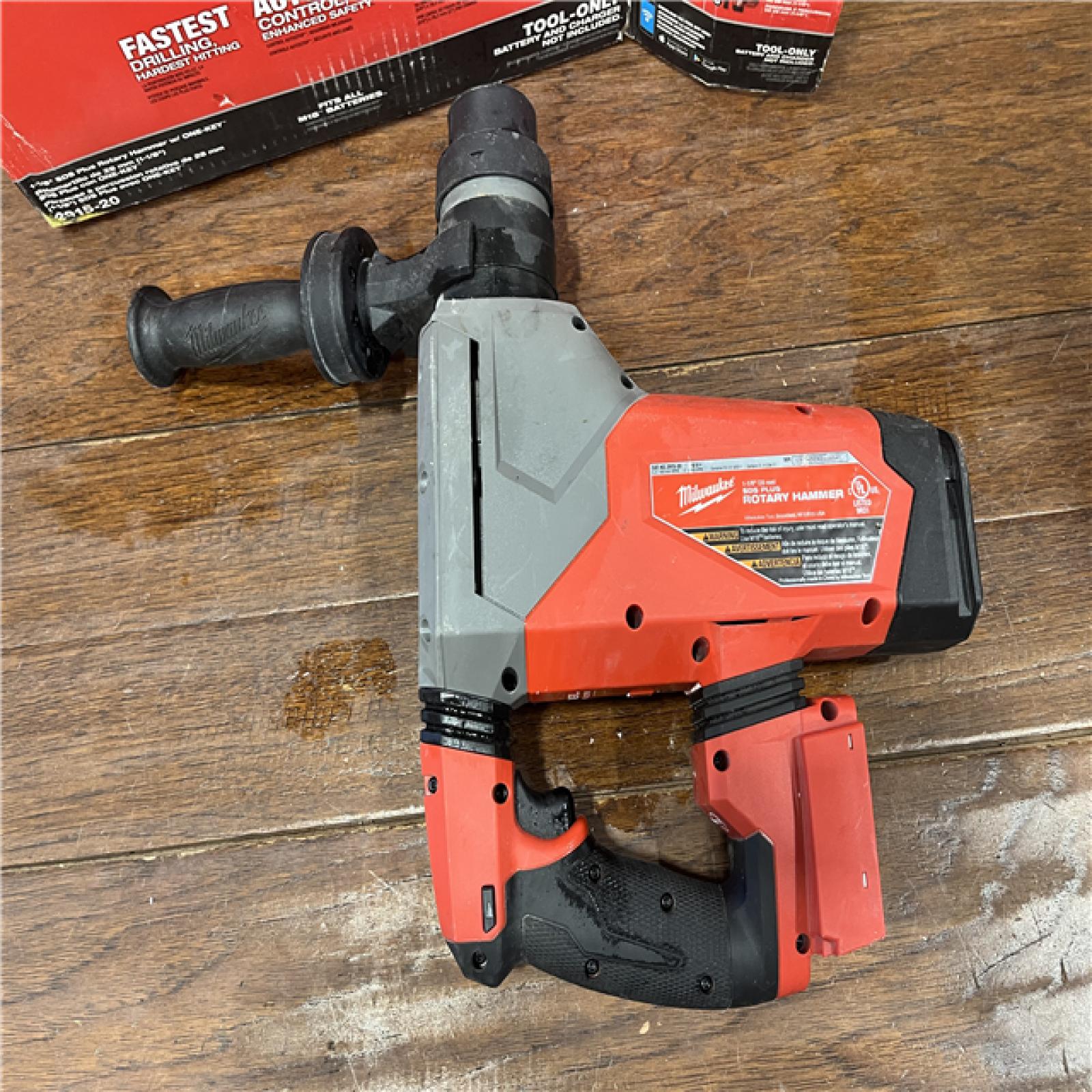 AS-ISMilwaukee 2915-20 M18 FUEL 18-Volt Lithium-Ion Brushless Cordless SDS-Plus 1-1/8 in. Rotary Hammer Drill (Tool-Only)