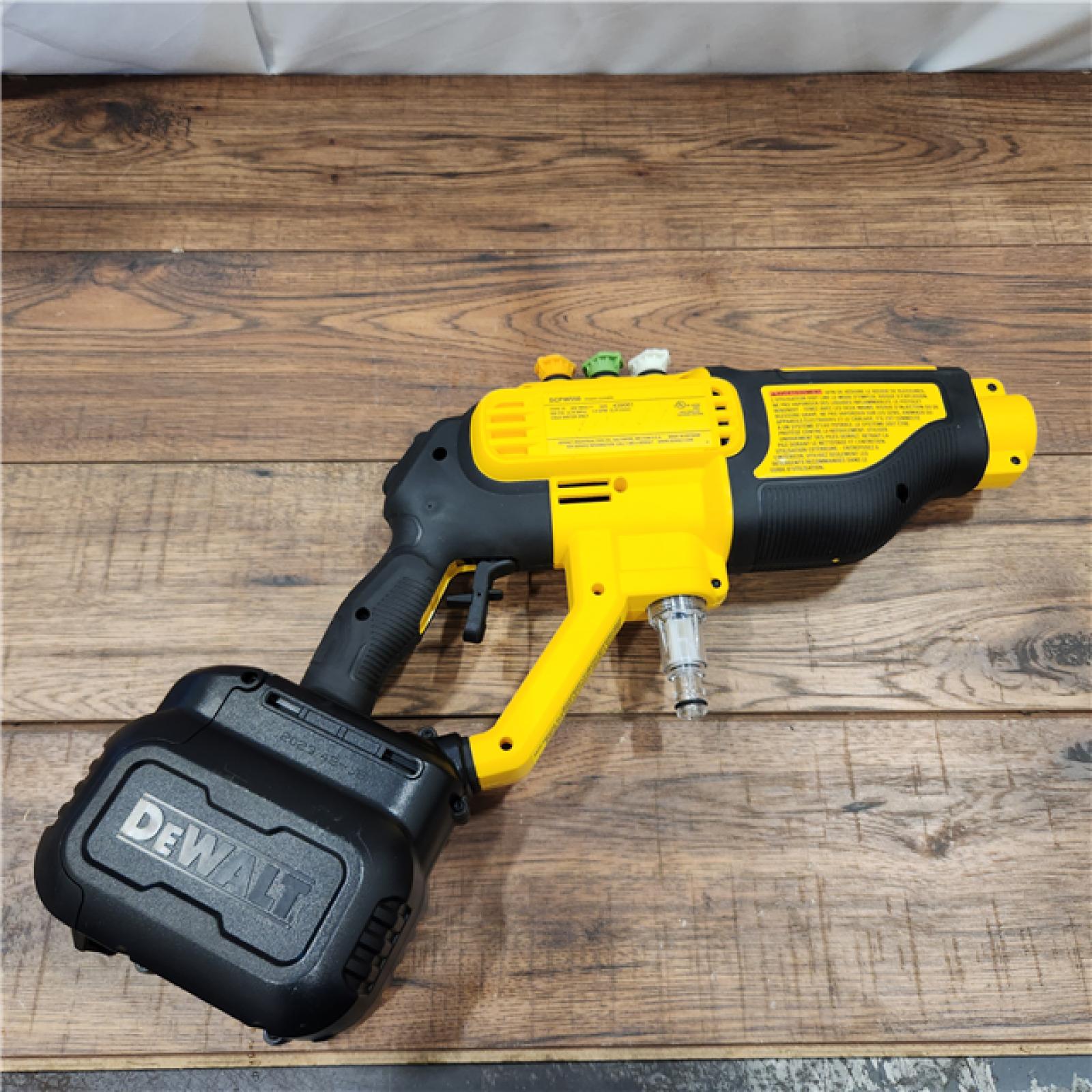 AS-IS DEWALT 20V MAX 550 PSI 1.0 GPM Cold Water Cordless Battery Power Cleaner with 4 Nozzles Kit