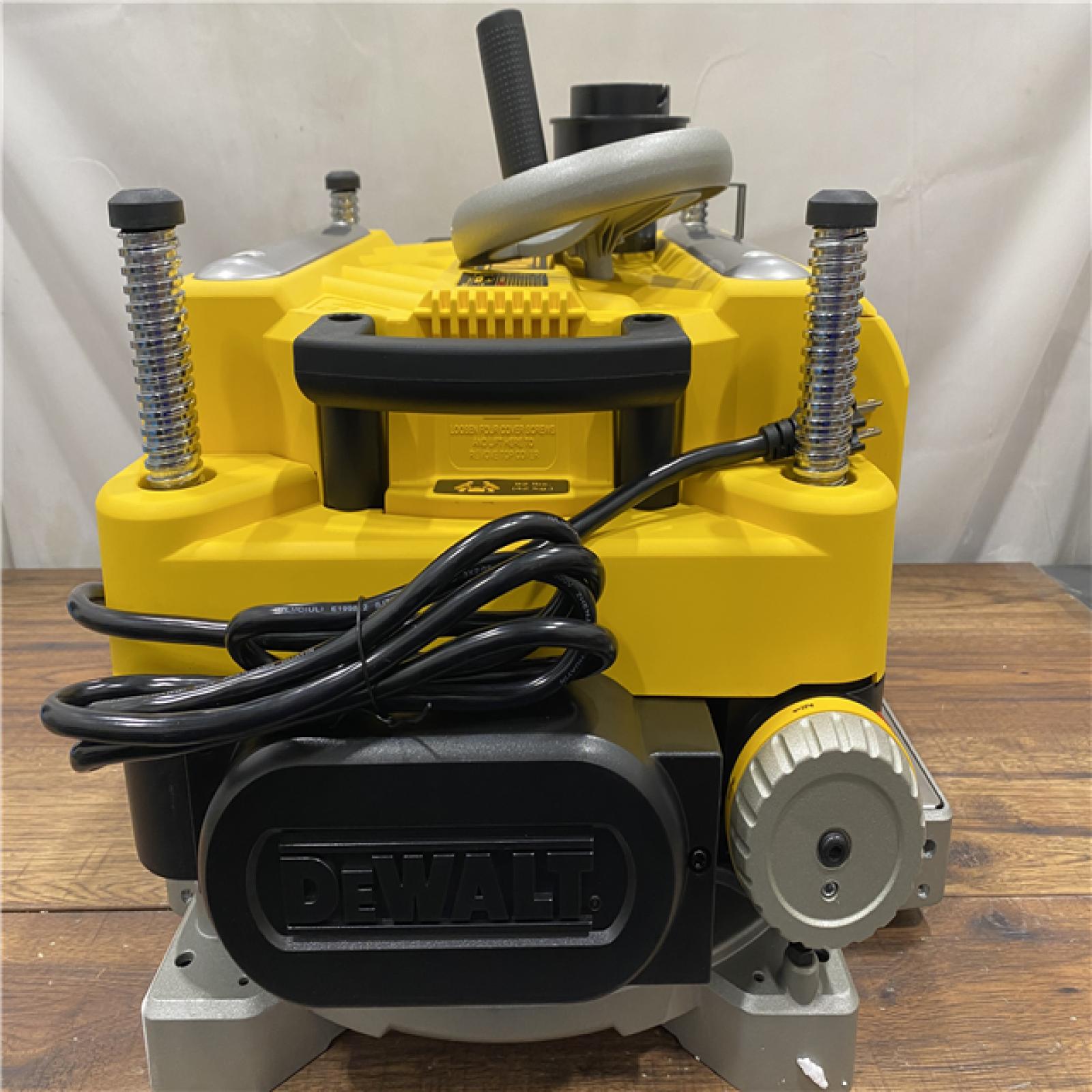 AS IS DEWALT 15 Amp Corded 13 in. Planer