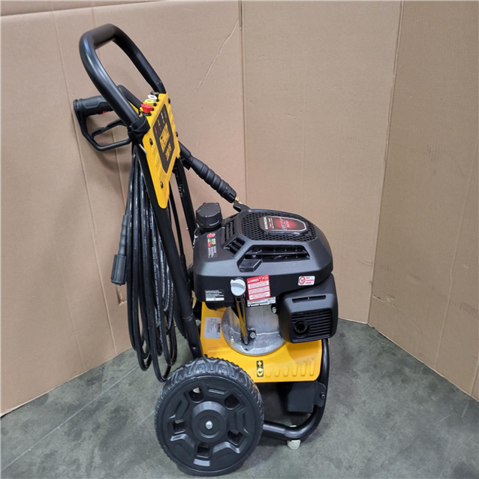 CALIFORNIA AS-IS DEWALT HIGH PERFORMANCE EASY START HONDA GVC 200 3300 PSI GAS PRESSURE WASHER