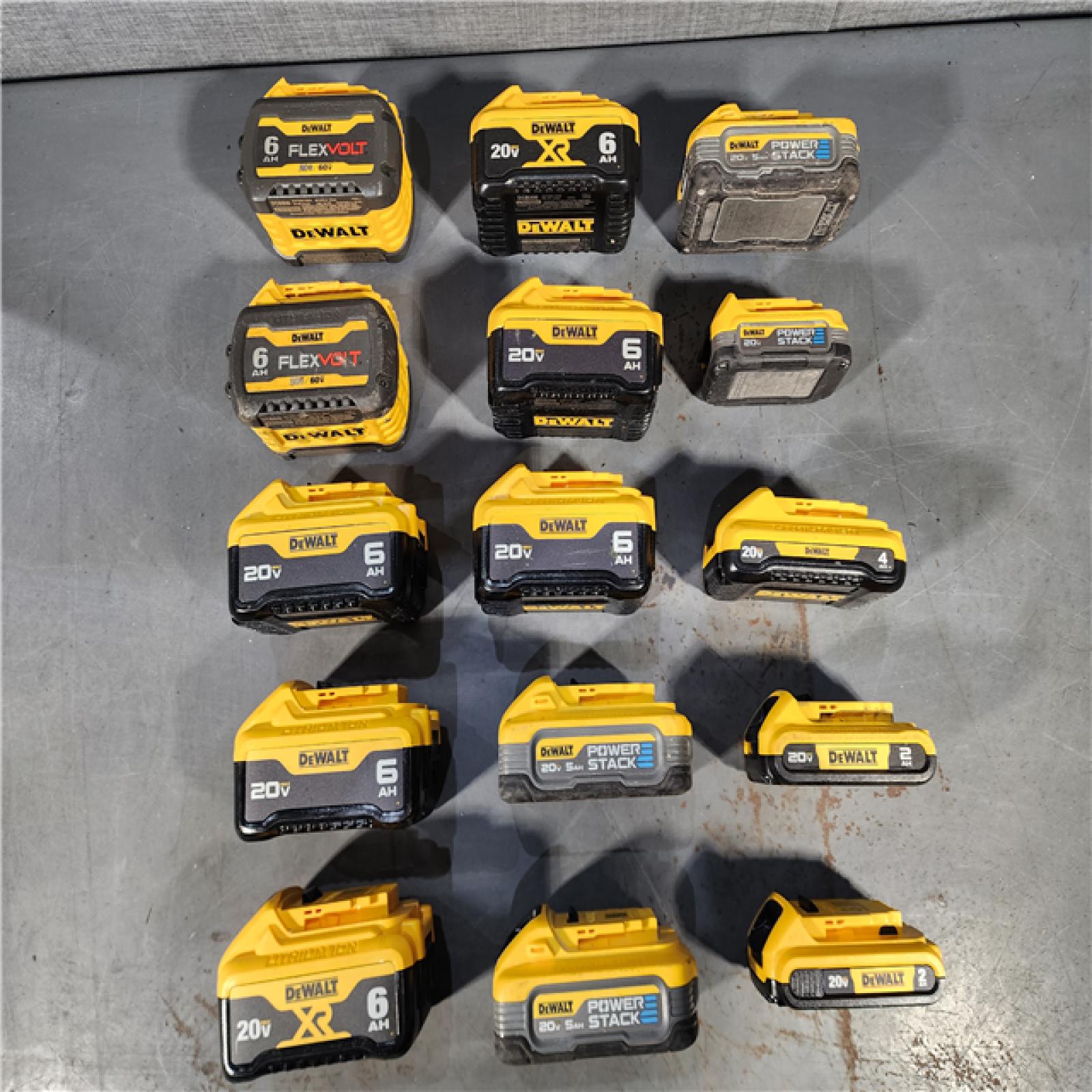 HOUSTON LOCATION - AS-IS DEWALT BATTERY PACK QTY - 15