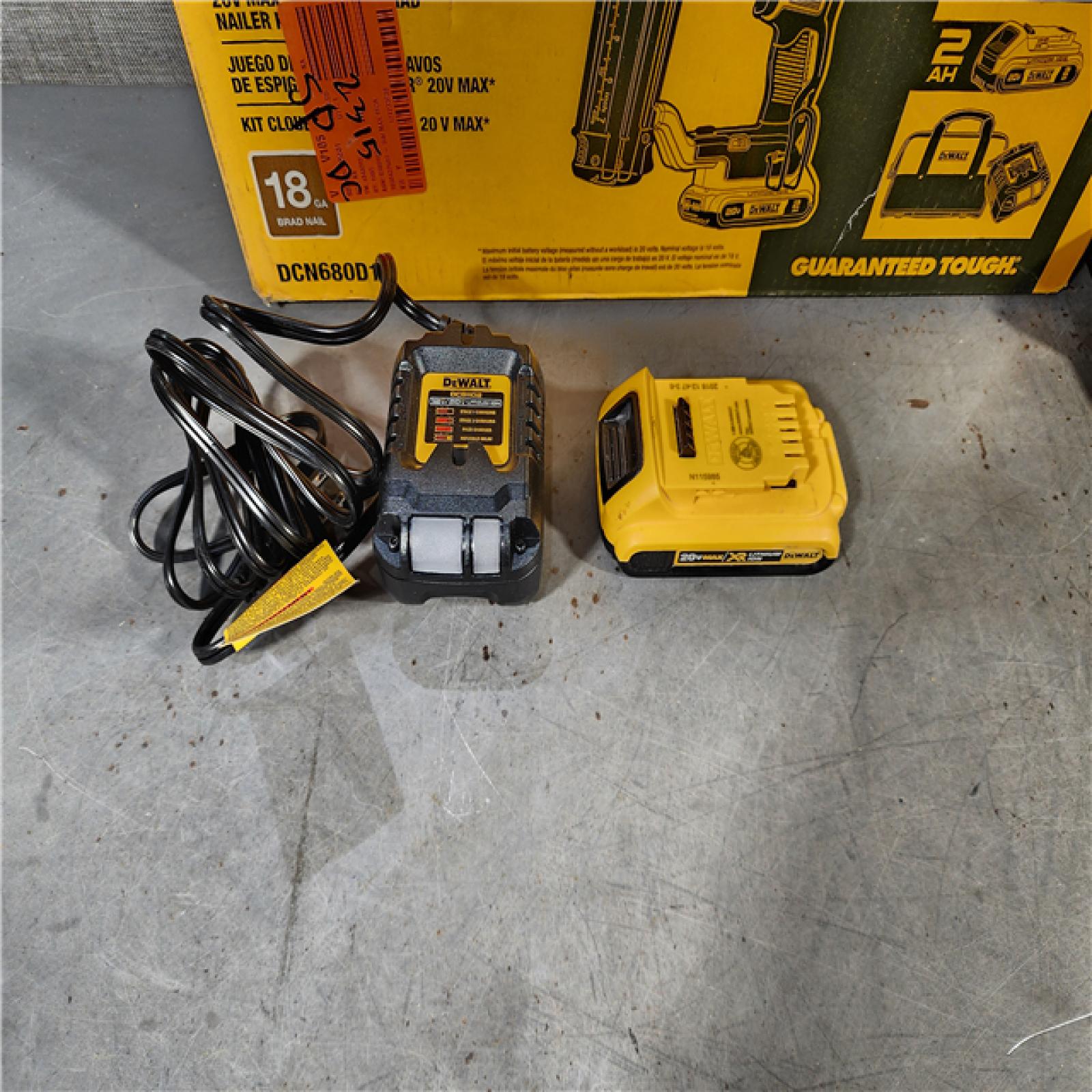 HOUSTON LOCATION - AS-IS DEWALT 20V MAX XR 18 Gauge Brad Nailer Kit