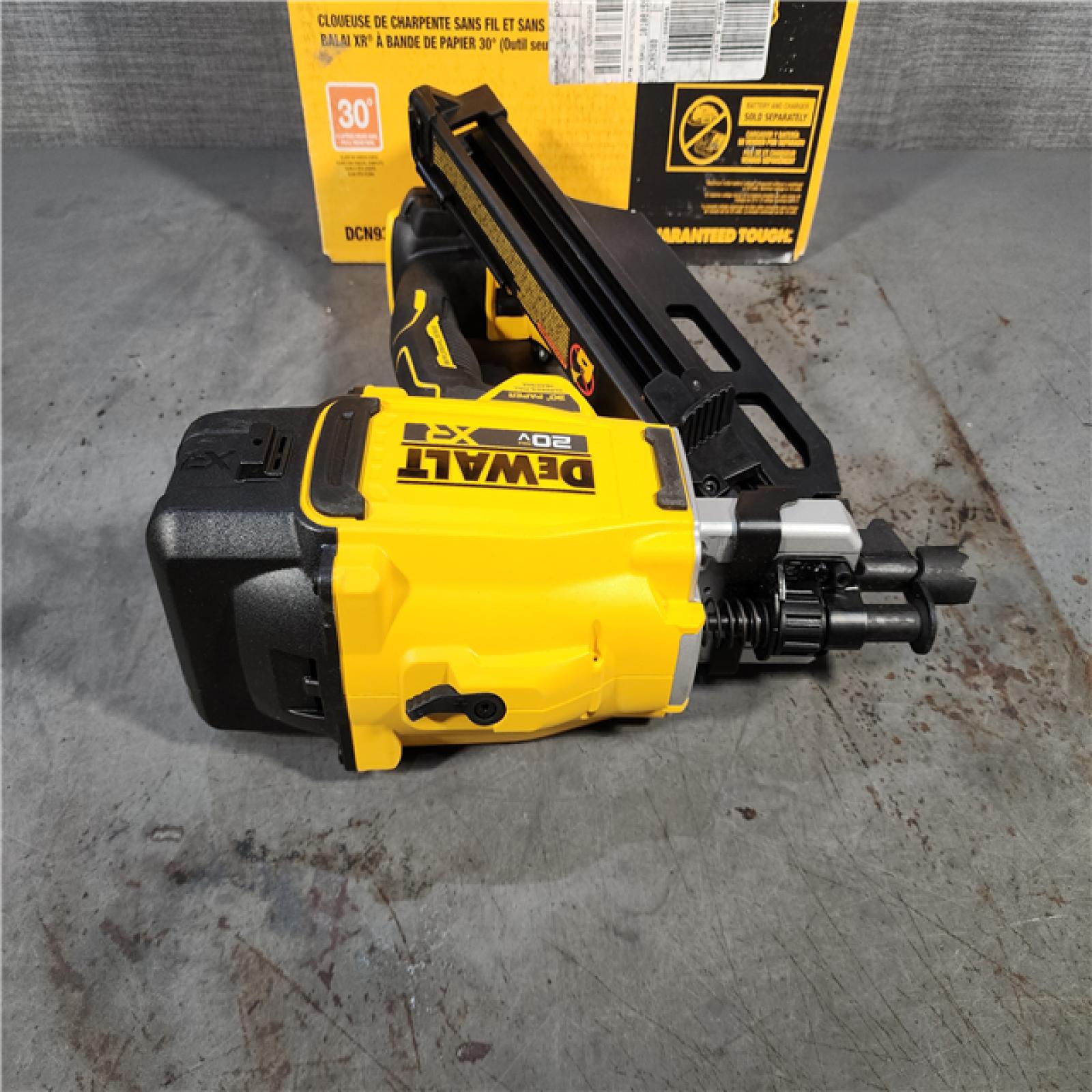 HOUSTON LOCATION - AS-IS DEWALT 20-Volt 30Â° Cordless Framing Nailer (Tool-Only)