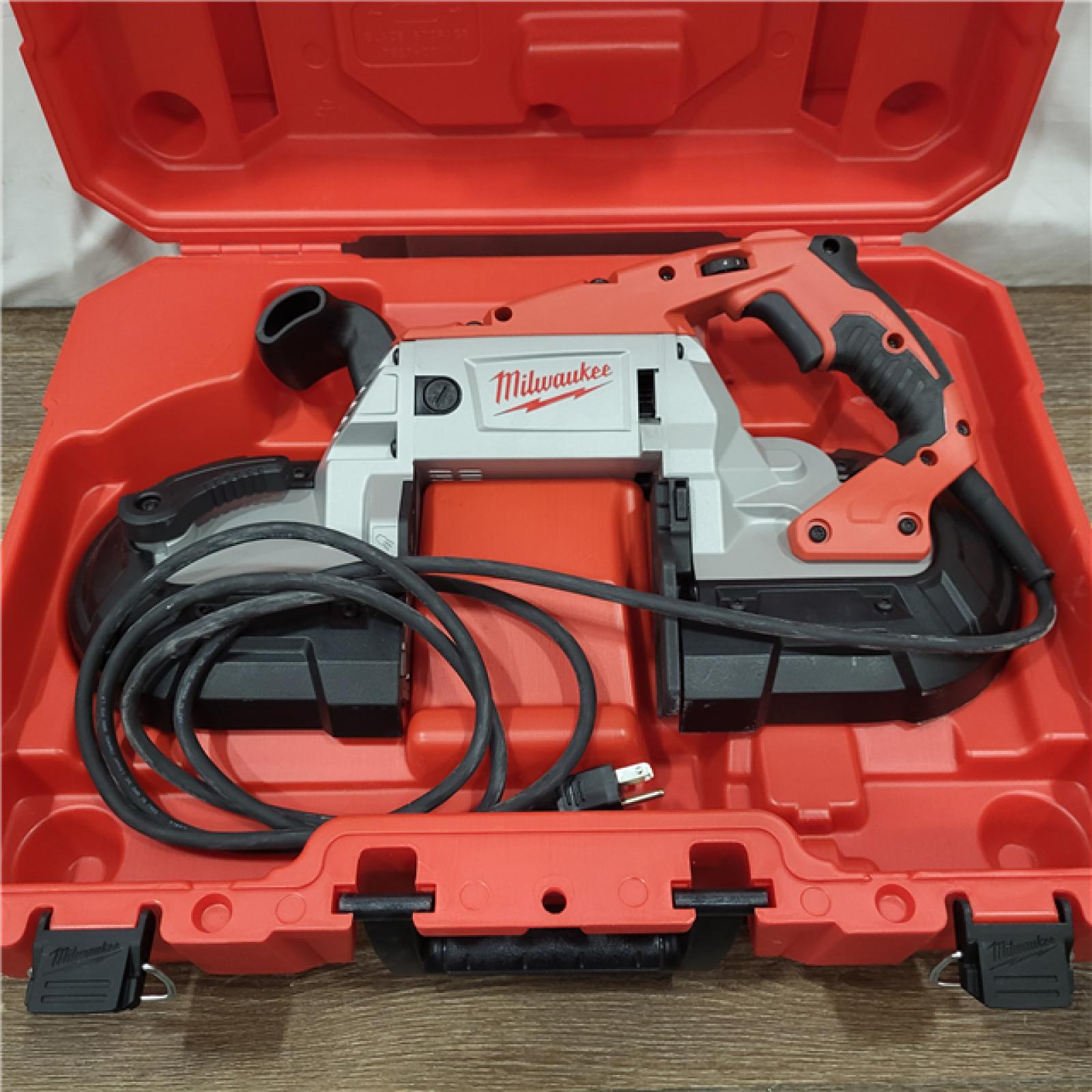 AS-IS Milwaukee 6232-21 - 120V 11.0A Corded Variable Speed Band Saw