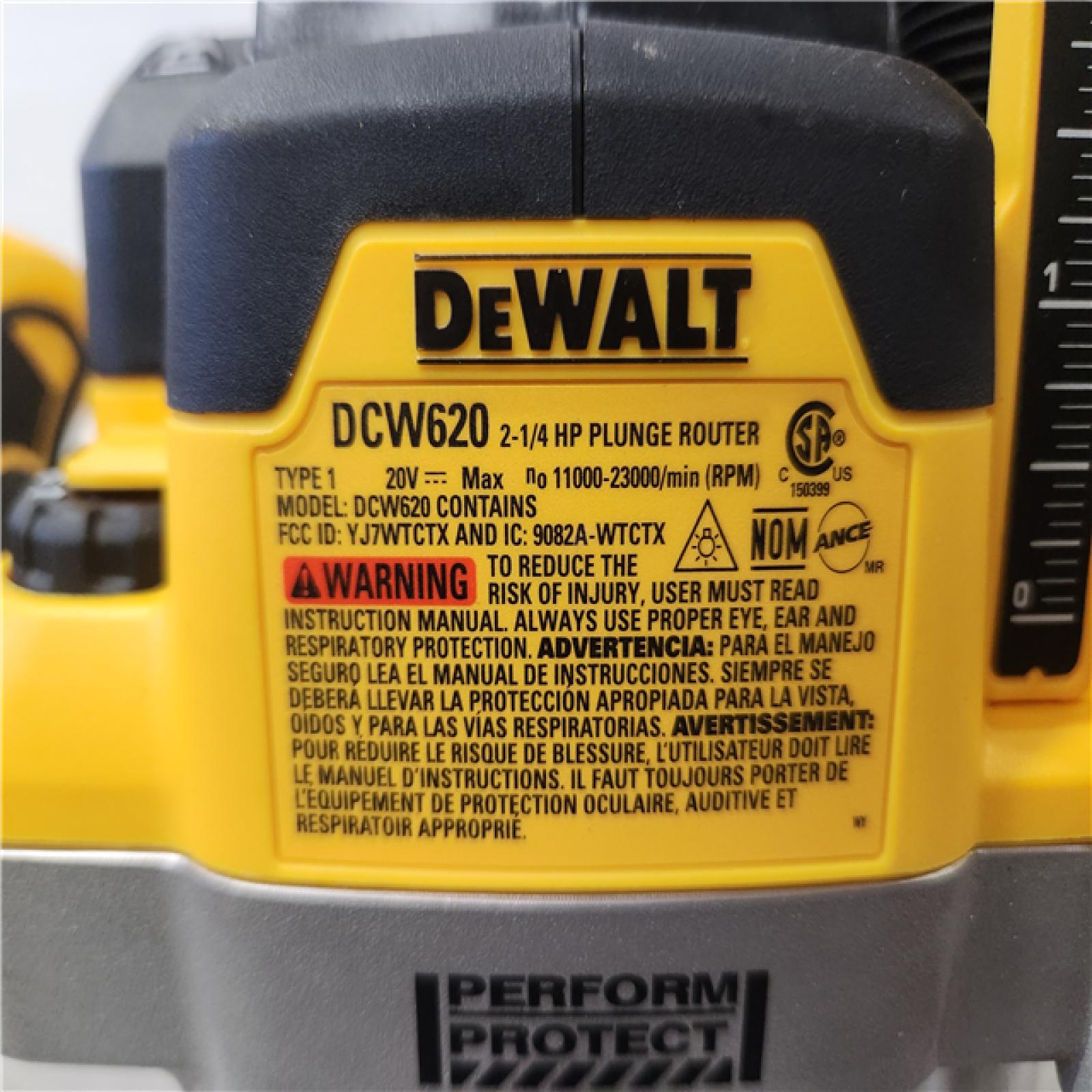 Phoenix Location DEWALT 20V MAX XR 2-1/4 Peak HP Brushless Cordless Plunge Router (Tool Only)