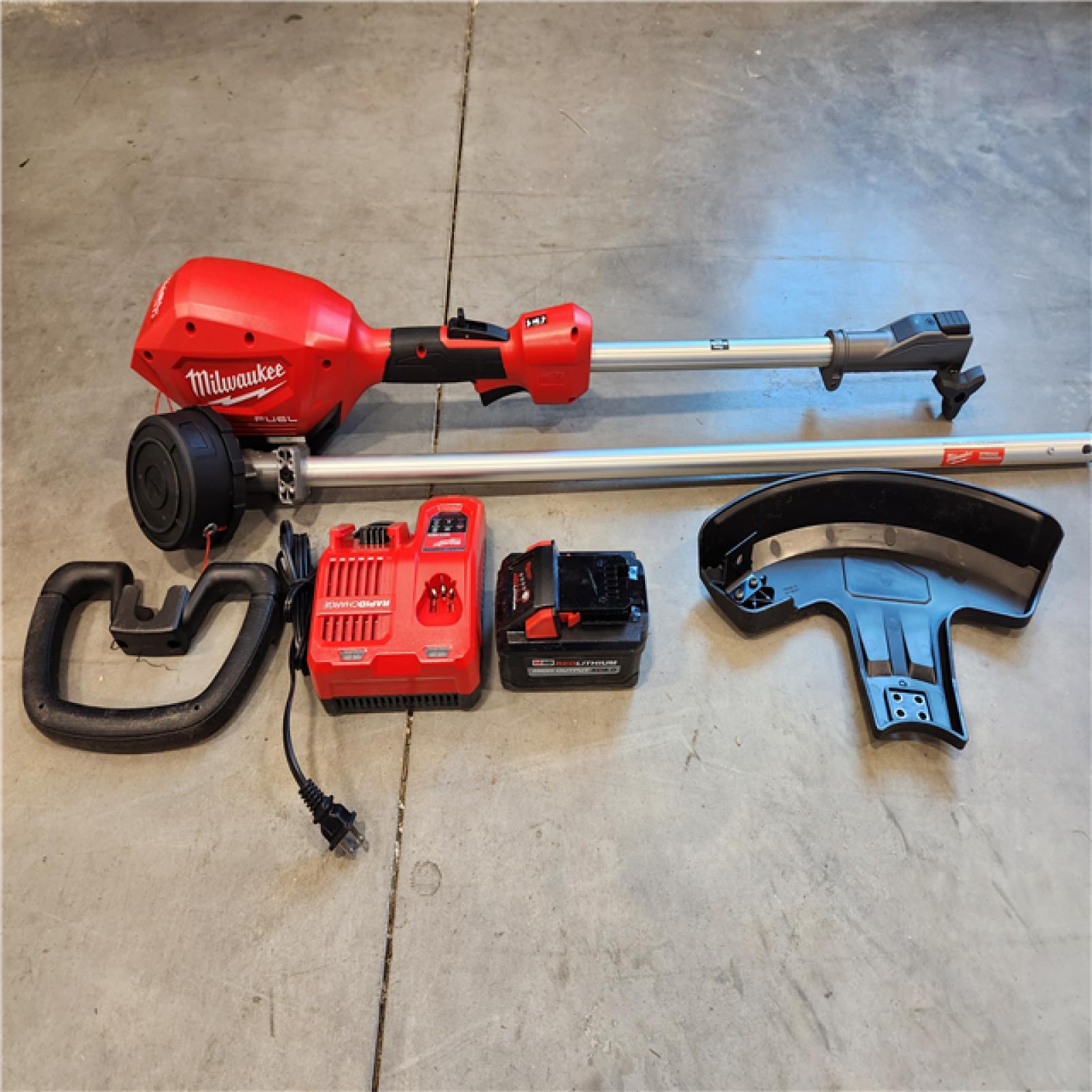 AS-IS Milwaukee M18 FUEL Brushless Cordless String Trimmer Kit with QUIK-LOK Attachment Capability