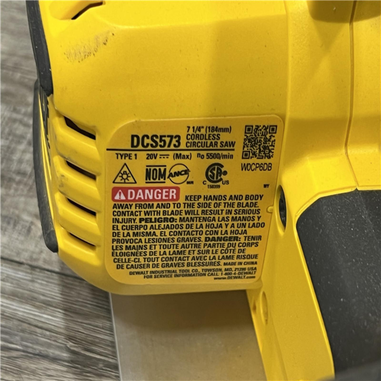 AS-IS DEWALT 20V MAX Cordless Brushless 7-1/4 in. Sidewinder Style Circular Saw with FLEXVOLT ADVANTAGE (Tool Only)