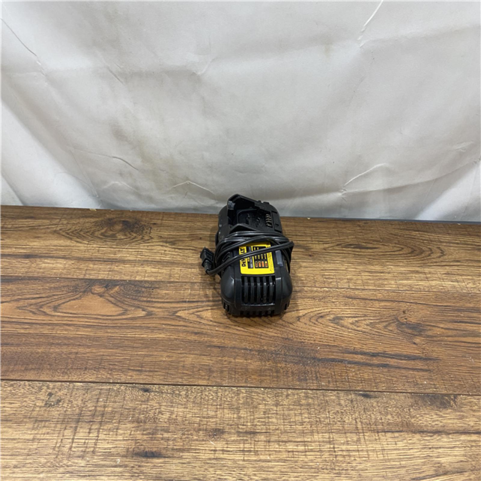 AS IS DEWALT FLEXVOLT 20V/60V MAX Lithium-Ion 6.0Ah Battery Pack with 6 Amp Output Charger