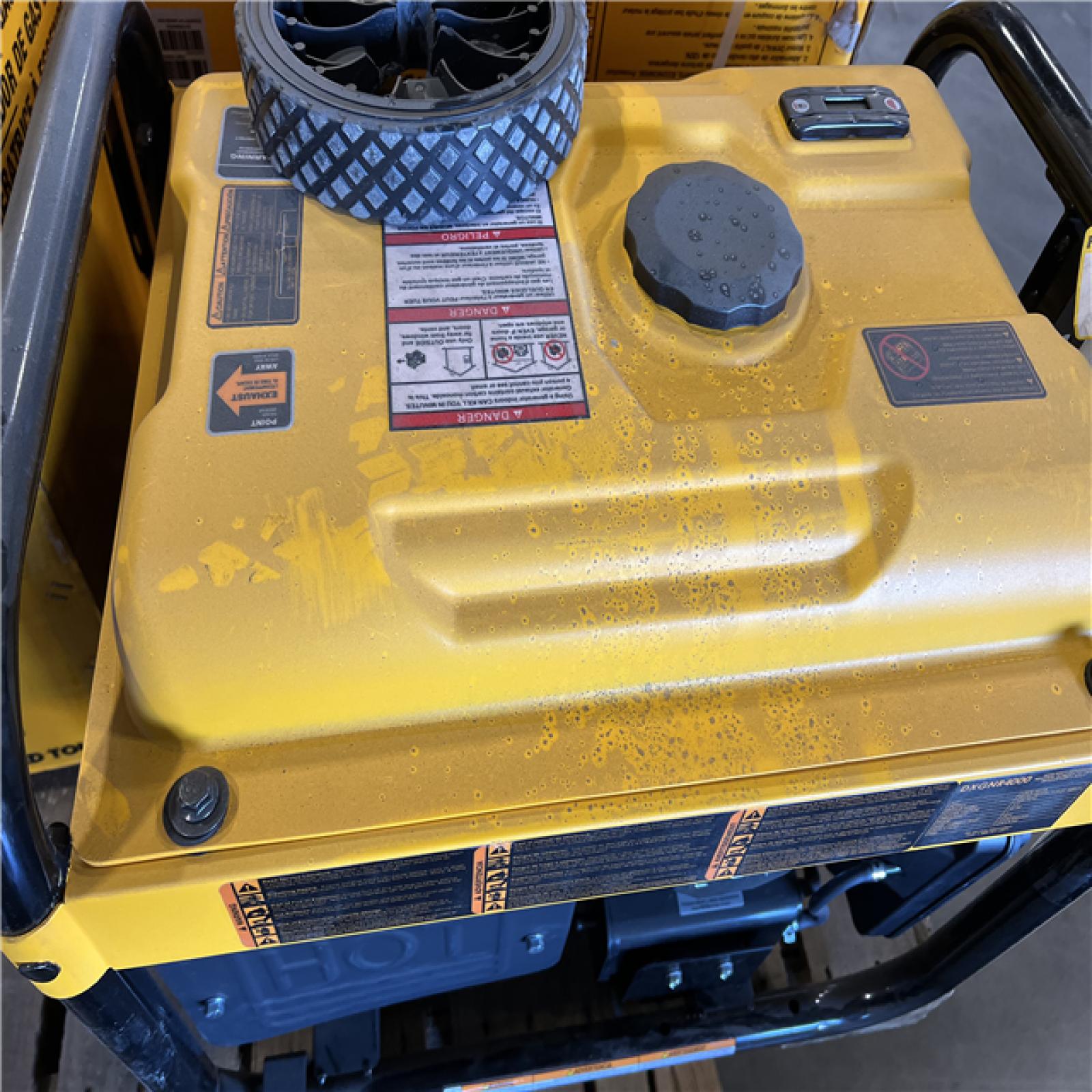 DALLAS LOCATION-  DEWALT 4000 Watt Portable Gas Generator - DXGNR4000