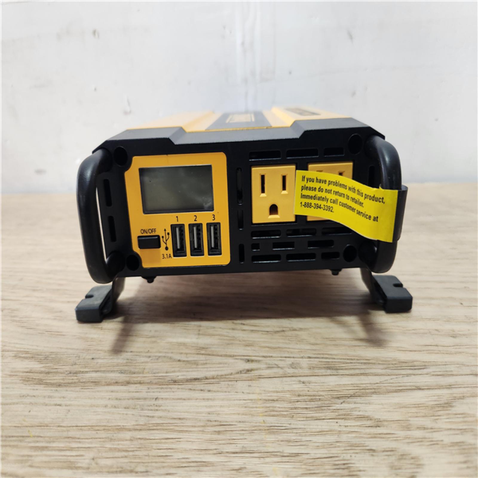 Phoenix Location DEWALT 1000-Watt Portable Car Power Inverter with Triple USB Ports