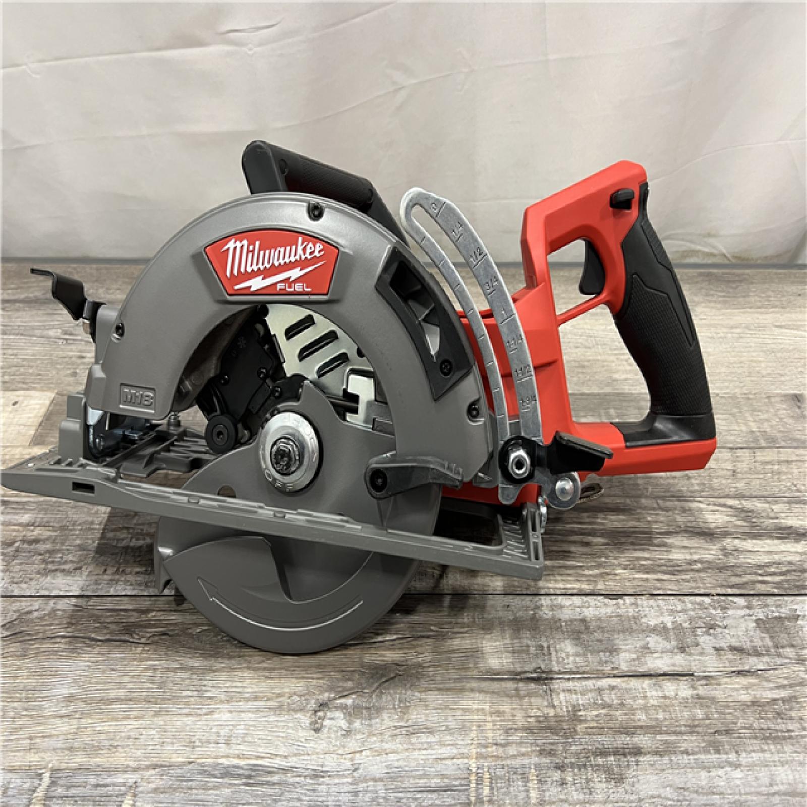 AS-IS Milwaukee 2830-20 Rear Handle Circular Saw M18 FUEL 7-1/4  Cordless Brushless Tool Only