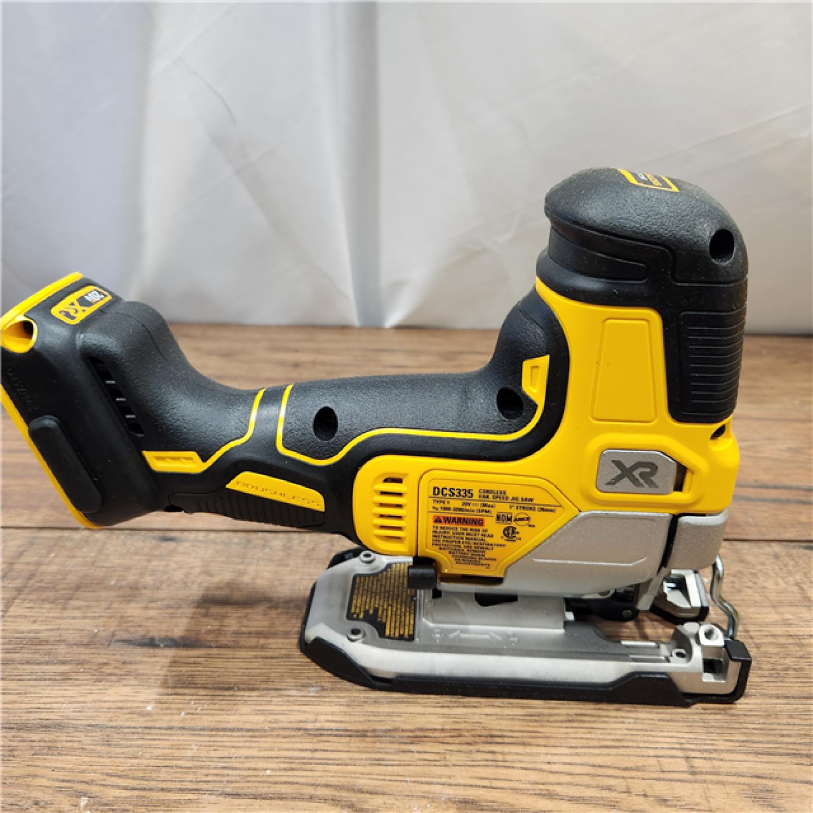 AS-IS DEWALT 20V MAX XR Cordless Barrel Grip Jigsaw (Tool Only)