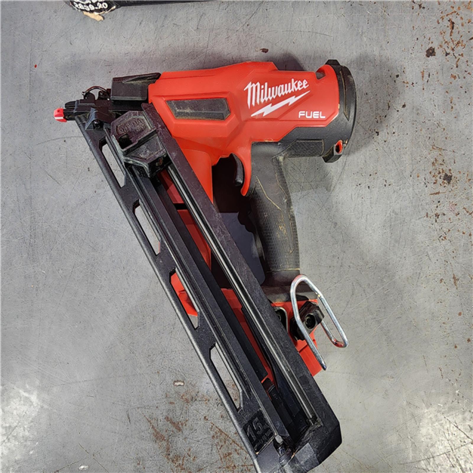 HOUSTON LOCATION - AS-IS Milwaukee 2839-20 M18 FUEL 15 Ga. 18 Volt Brushless Angled Finish Nailer (TOOL ONLY)