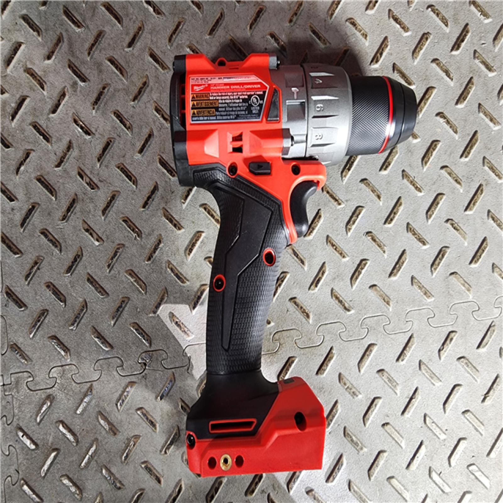 HOUSTON LOCATION - AS-IS (APPEARS LIKE NEW) Milwaukee 2904-22 Hammer Drill Driver Kit with Batteries  Charger & Tool Case  Red