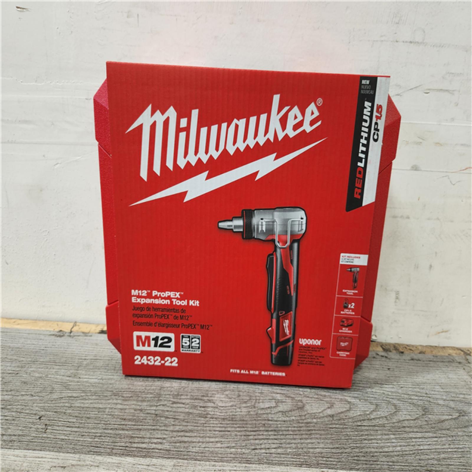 Phoenix Location NEW Milwaukee M12 12-Volt Lithium-Ion Cordless ProPEX Expansion Tool Kit with (2) 1.5Ah Batteries, (3) Expansion Heads and Hard Case