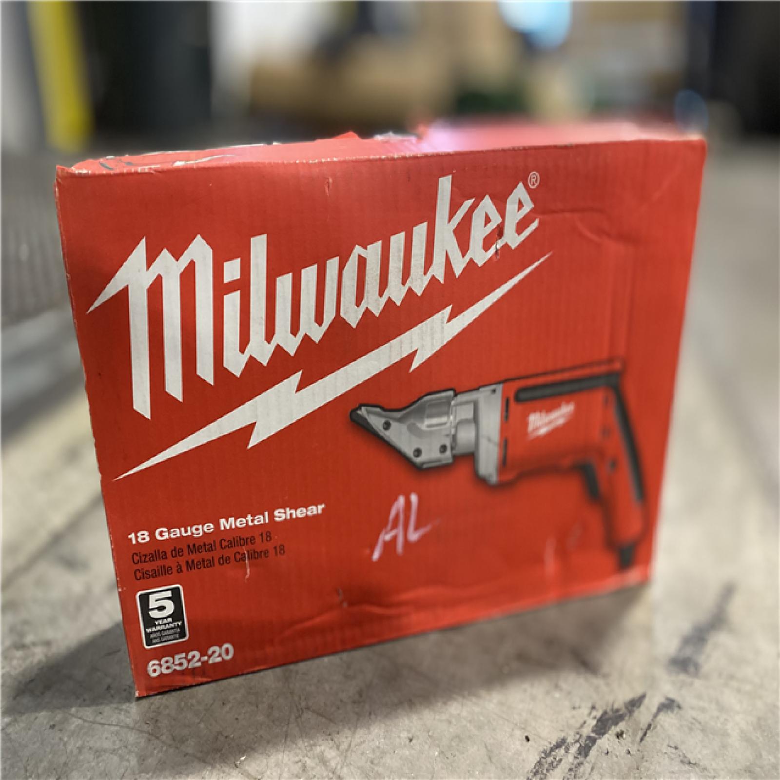 AS-IS - Milwaukee 6.8 Amp 18-Gauge Shear