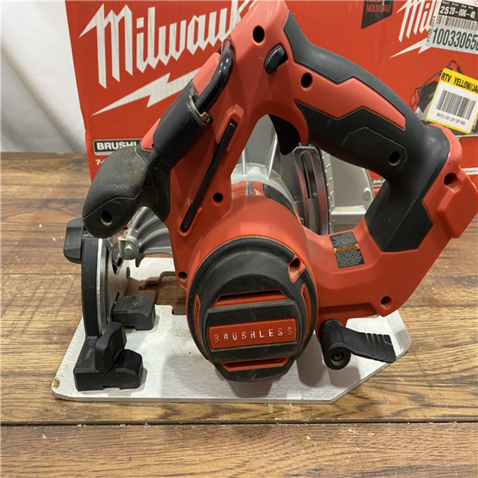 AS IS Milwaukee M18 7-1/4  18V Brushless Circular Saw 2631-20 (Bare Tool)