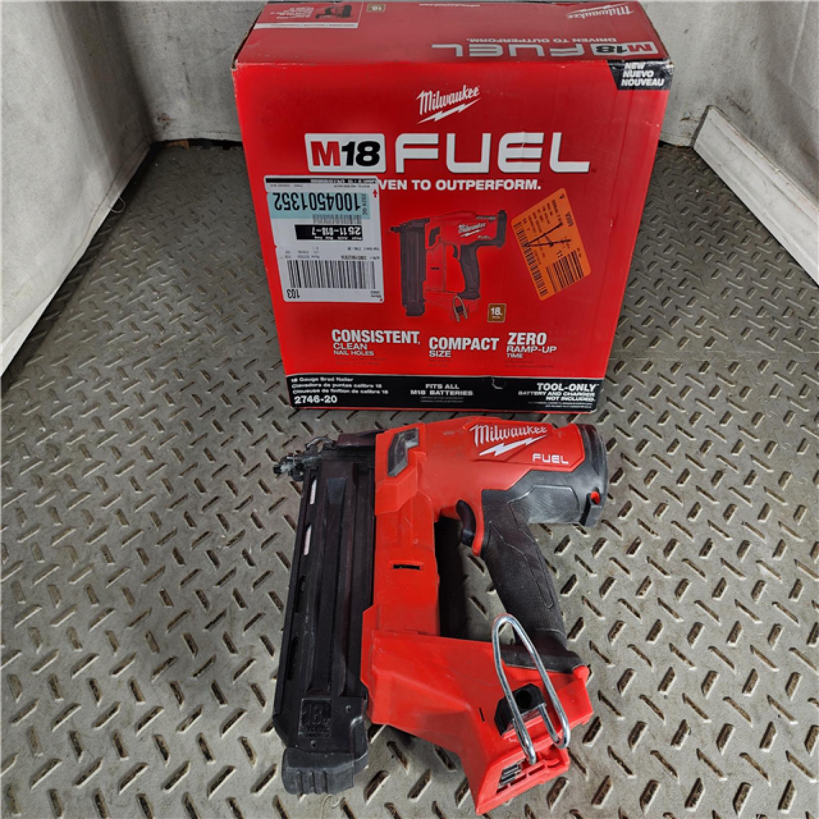 HOUSTON LOCATION - AS-IS Milwaukee M18 Fuel 18V Brushless 18-Gauge Brad Nailer 2746-20 (Bare Tool)