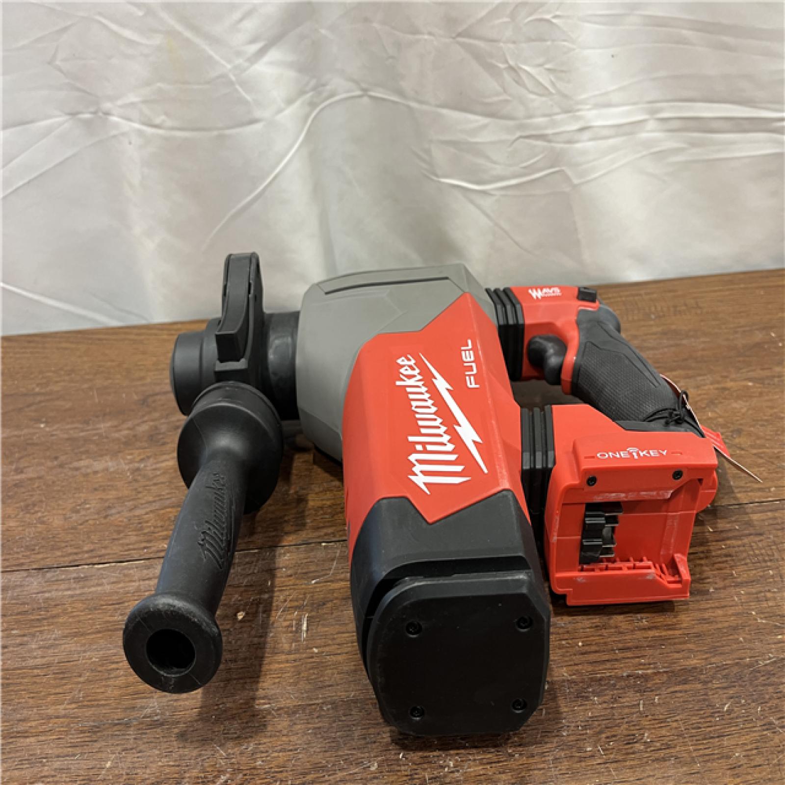 AS-ISMilwaukee 2915-20 M18 FUEL 18-Volt Lithium-Ion Brushless Cordless SDS-Plus 1-1/8 in. Rotary Hammer Drill (Tool-Only)